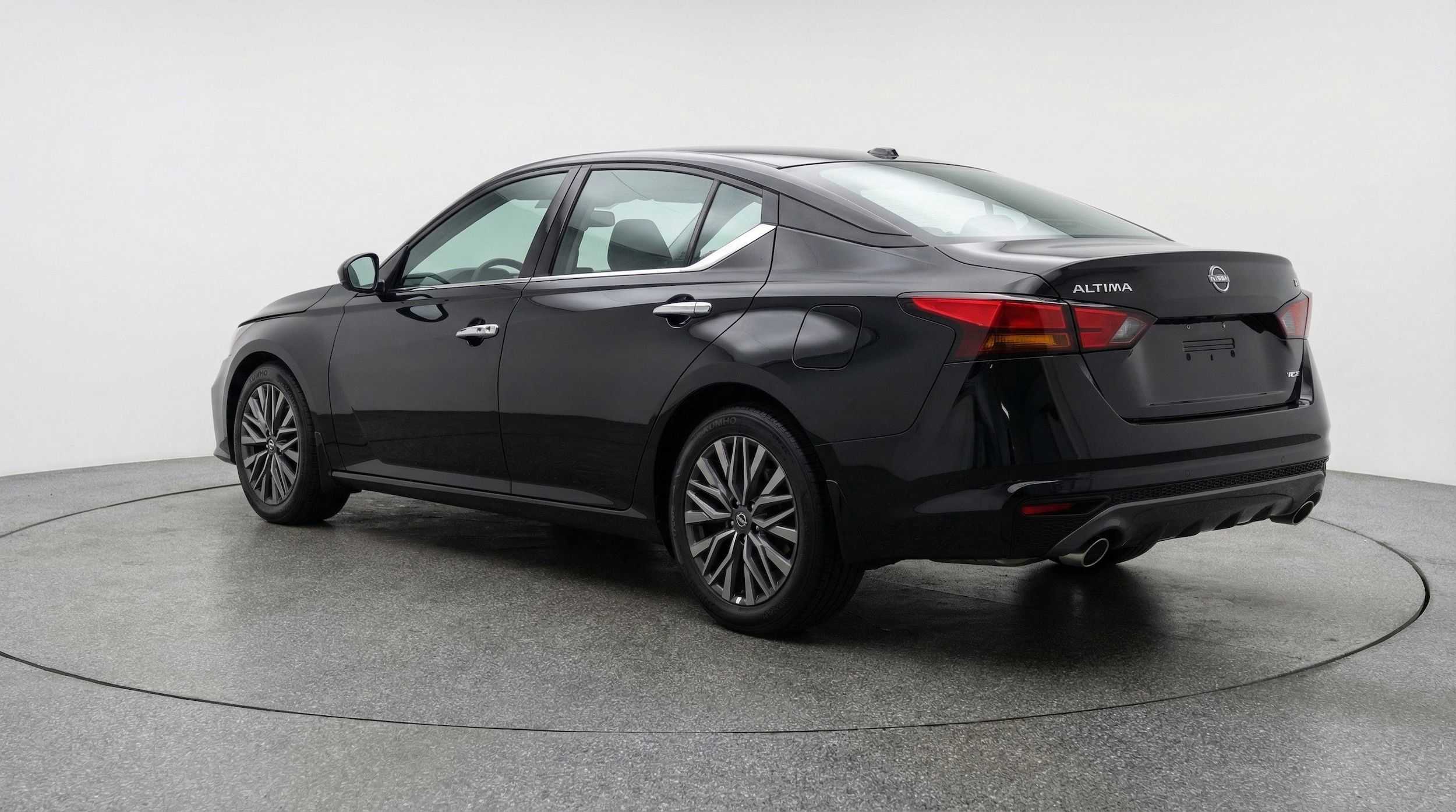 Thumbnail: 2025 Nissan Altima - 6