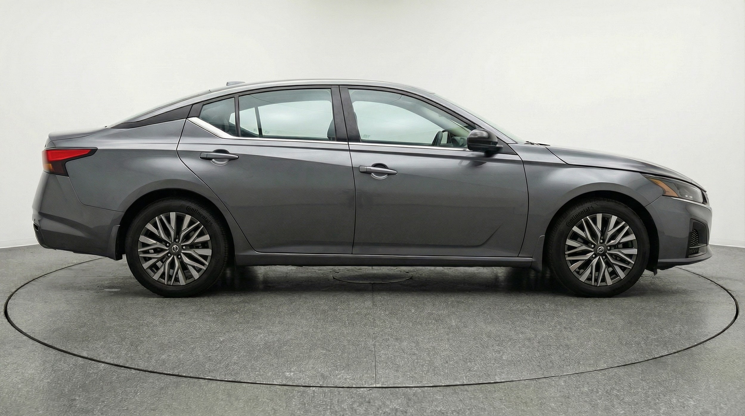 Thumbnail: 2025 Nissan Altima - 8