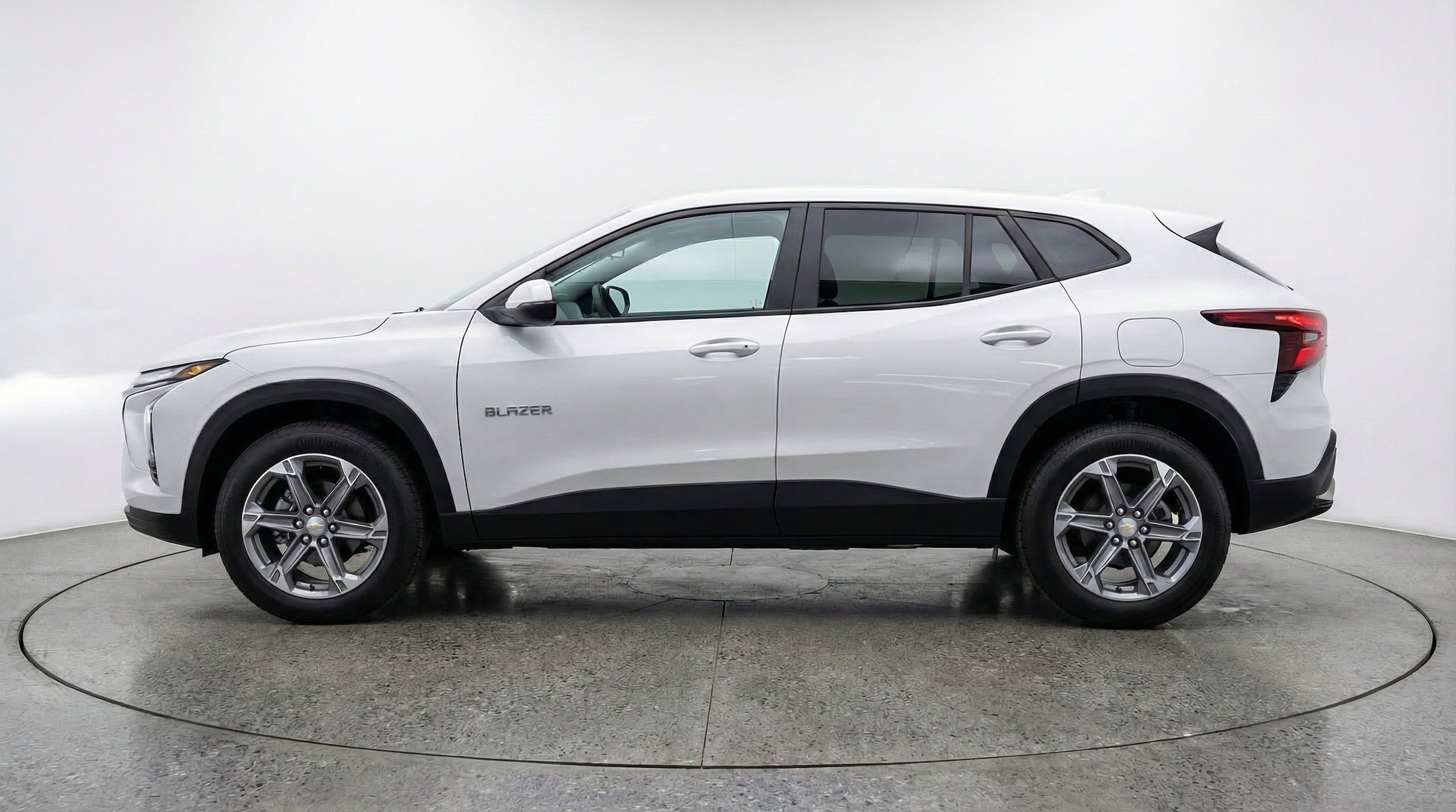 Thumbnail: 2025 Chevrolet Blazer - 5