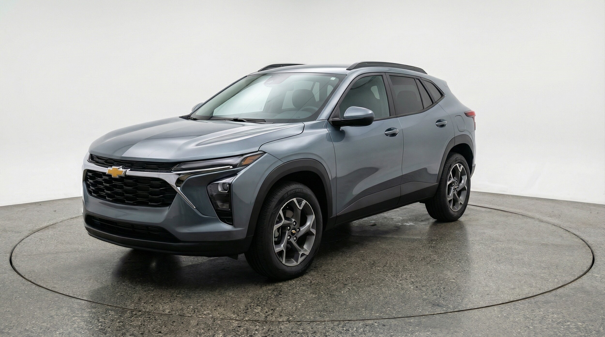 Thumbnail: 2025 Chevrolet Trax - 3