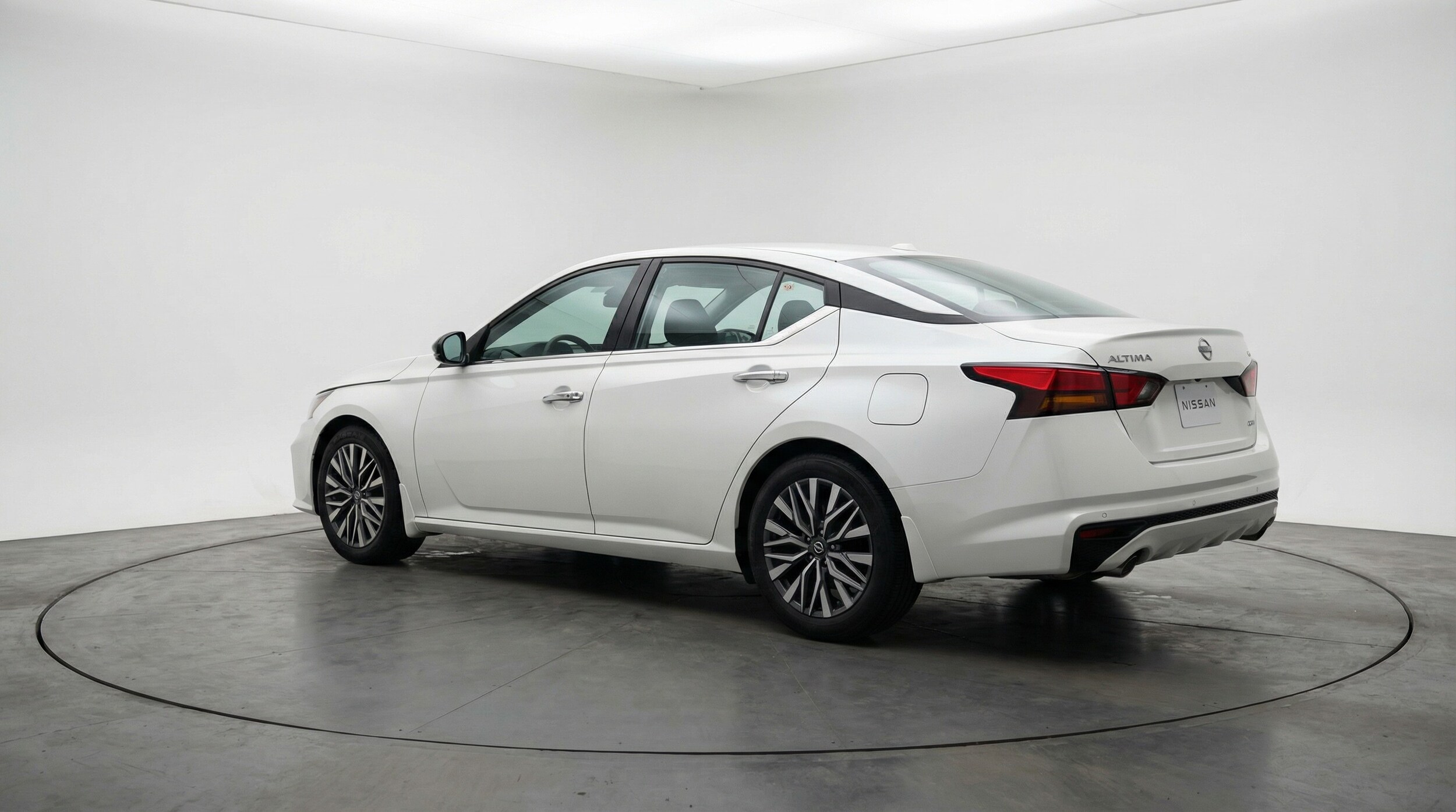 Thumbnail: 2025 Nissan Altima - 5