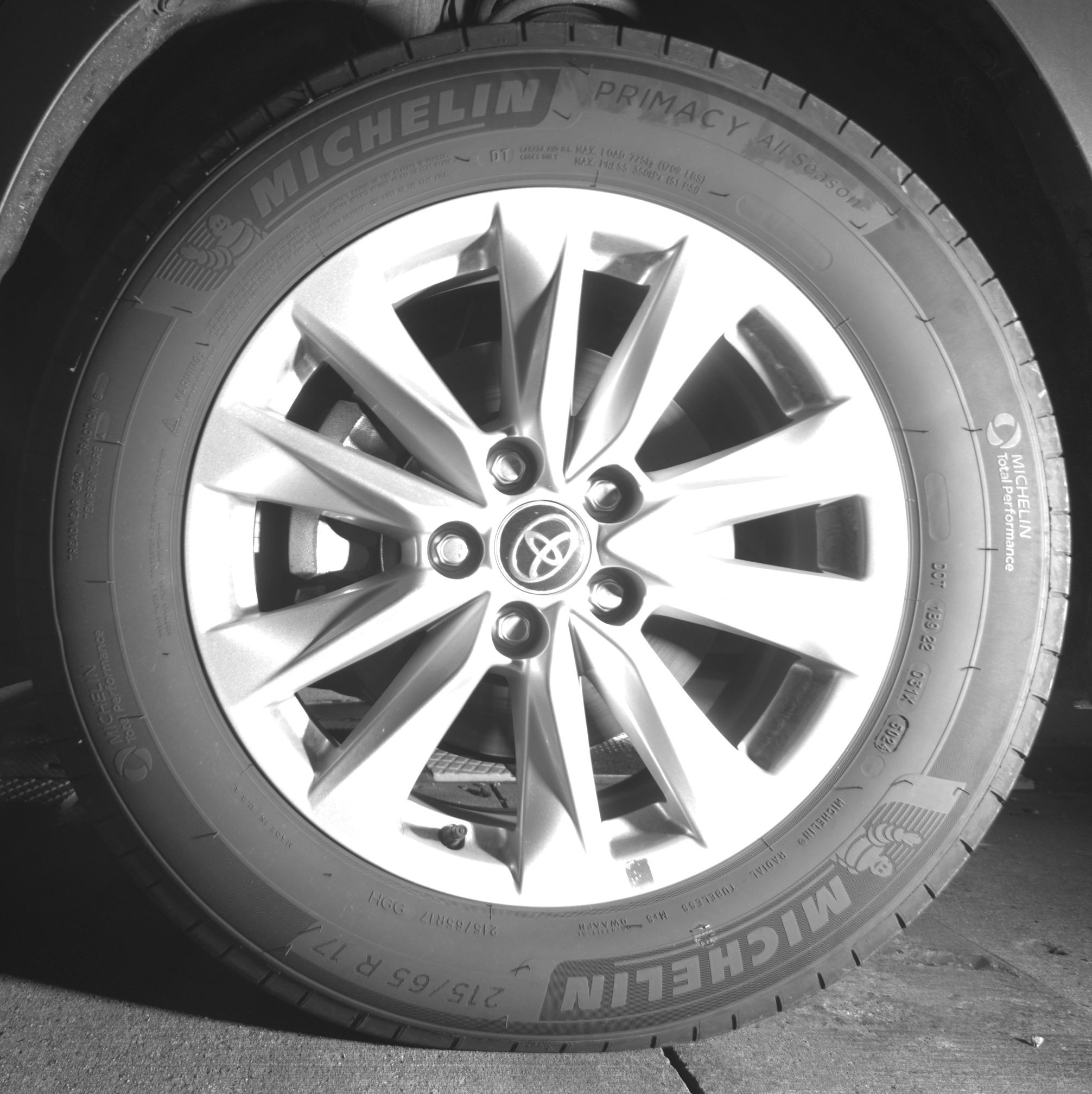 Thumbnail: 2025 Toyota Corolla Cross - 9