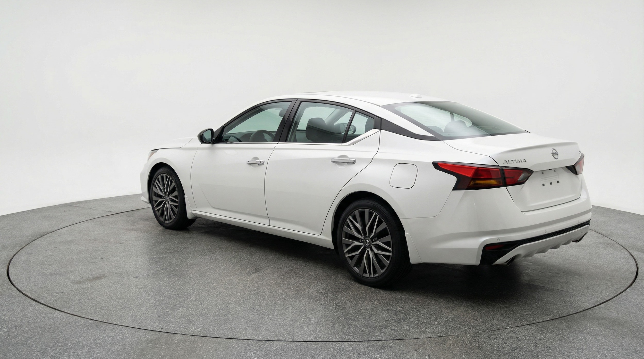 Thumbnail: 2025 Nissan Altima - 5