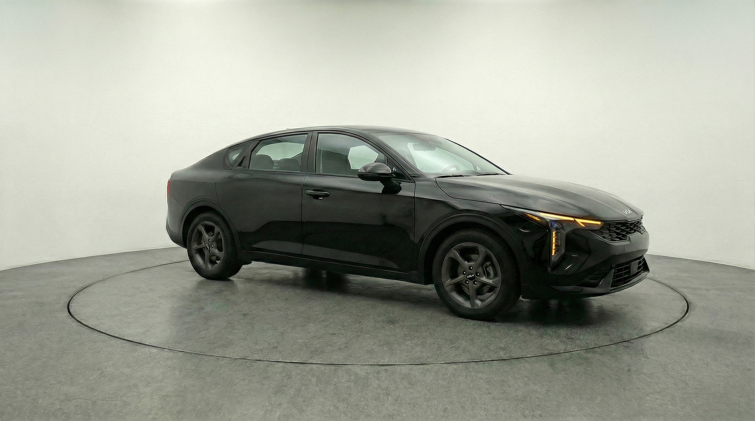 Thumbnail: 2025 Kia K4 - 1