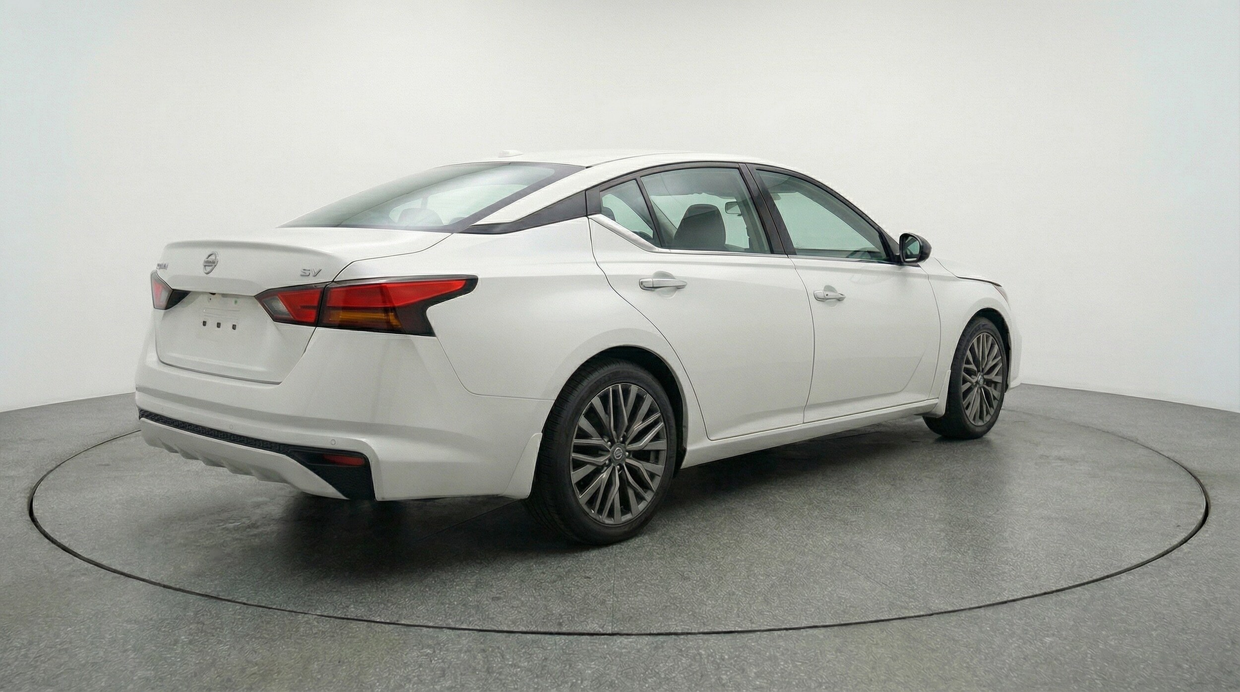 Thumbnail: 2025 Nissan Altima - 9