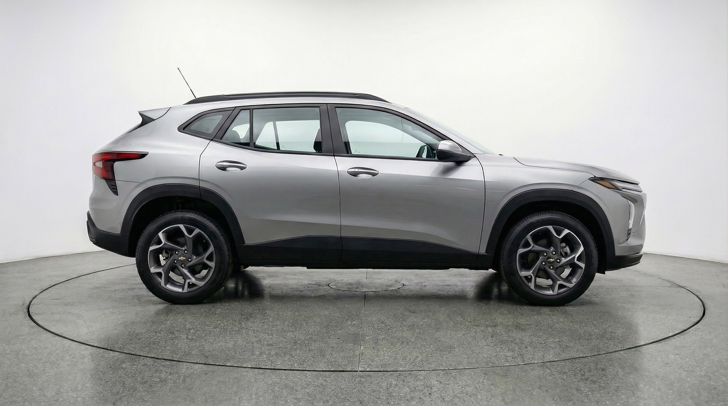 Thumbnail: 2025 Chevrolet Trax - 11