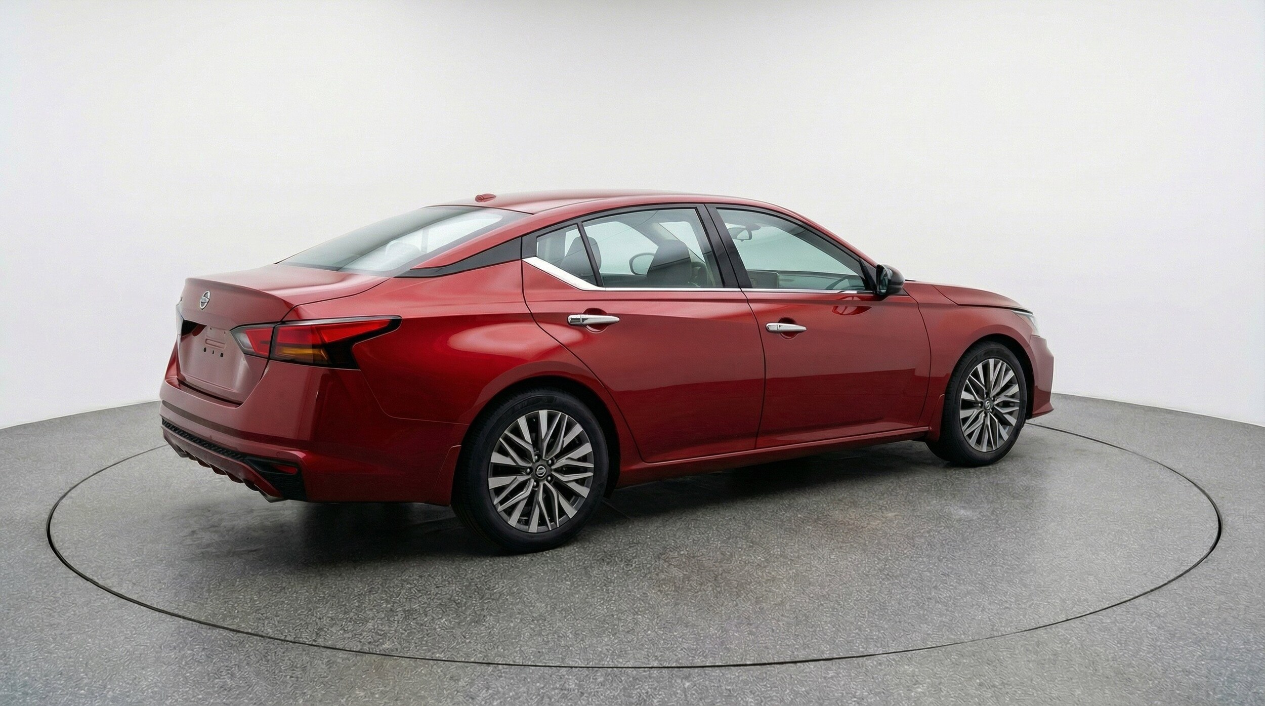 Thumbnail: 2025 Nissan Altima - 9