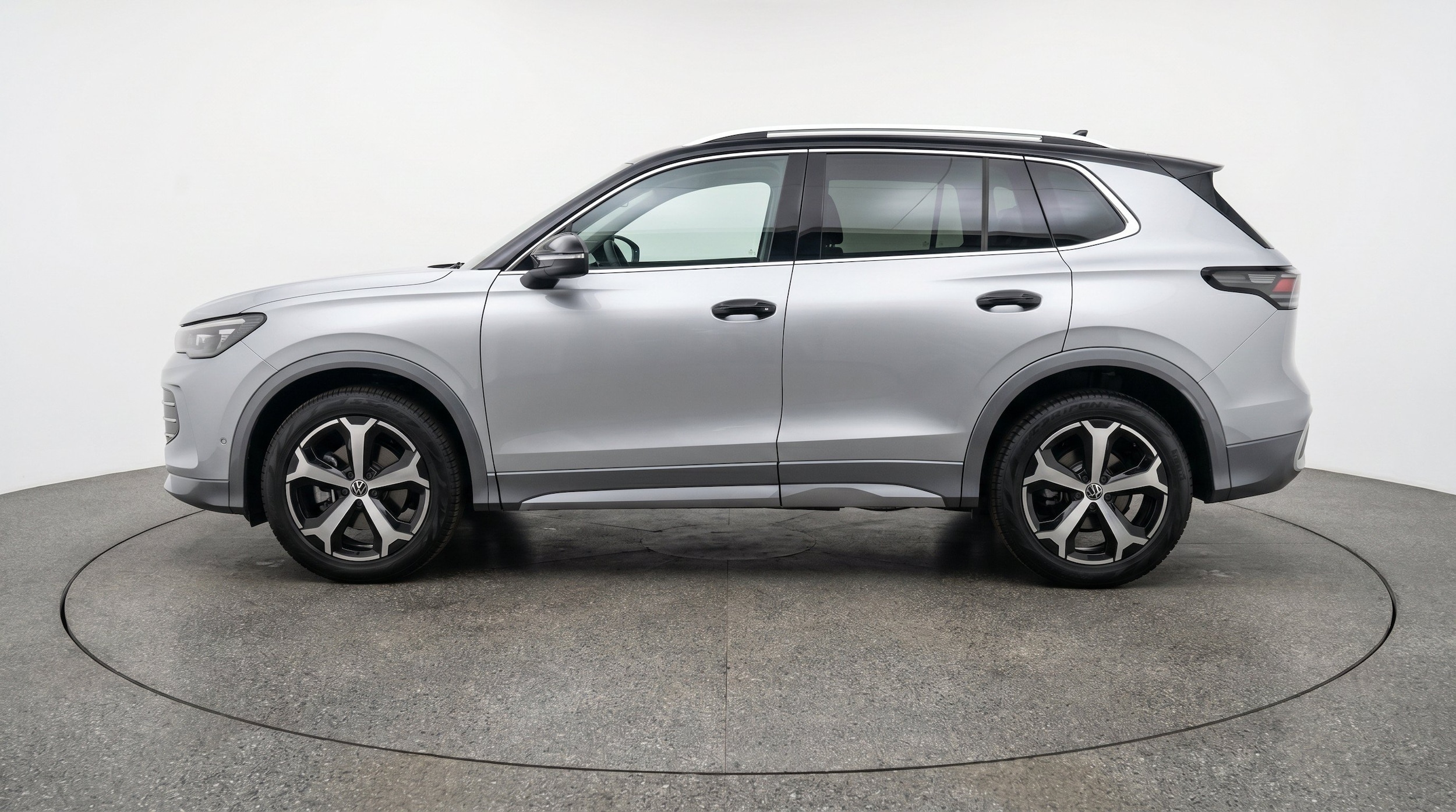 Thumbnail: 2026 Volkswagen Tiguan - 5