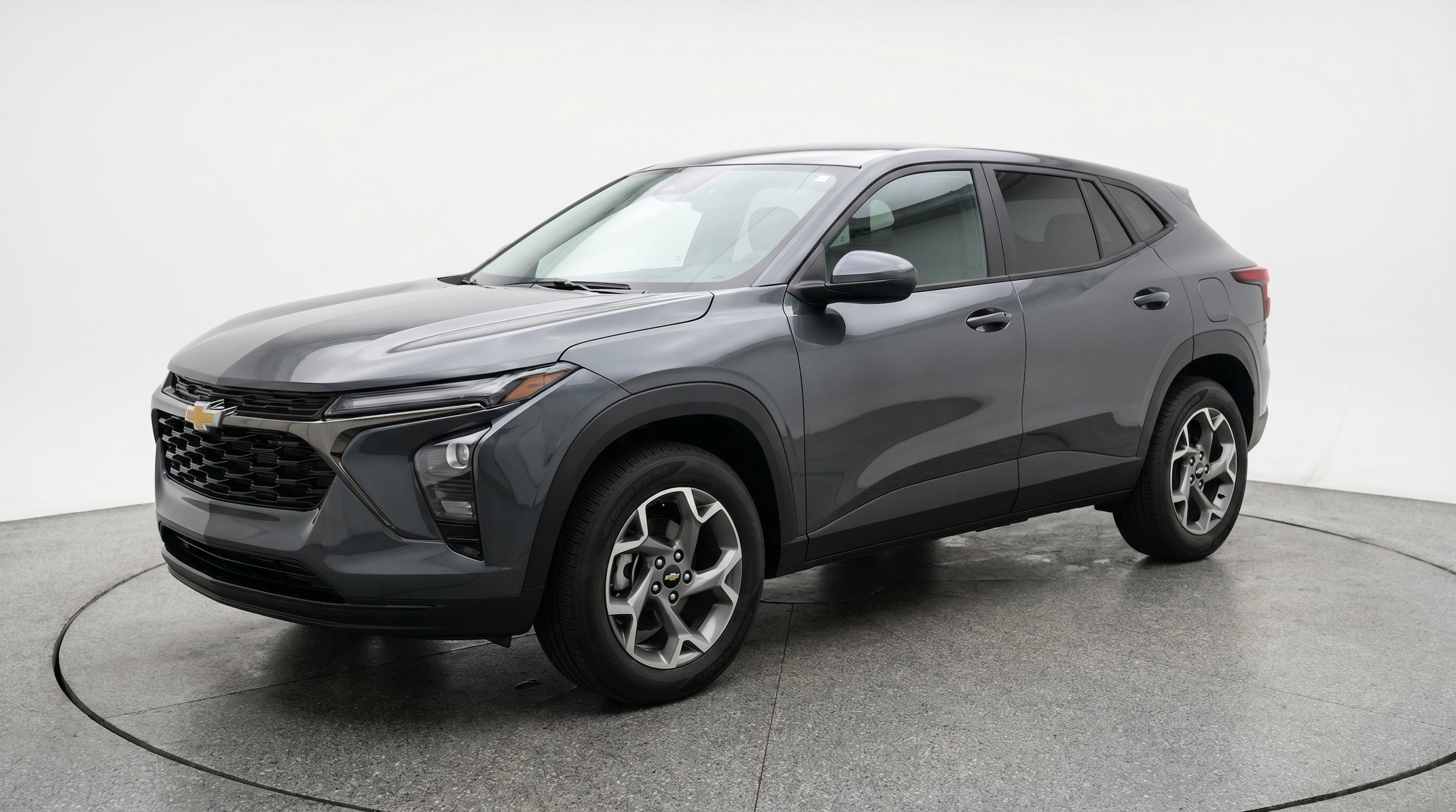 Thumbnail: 2025 Chevrolet Trax - 3