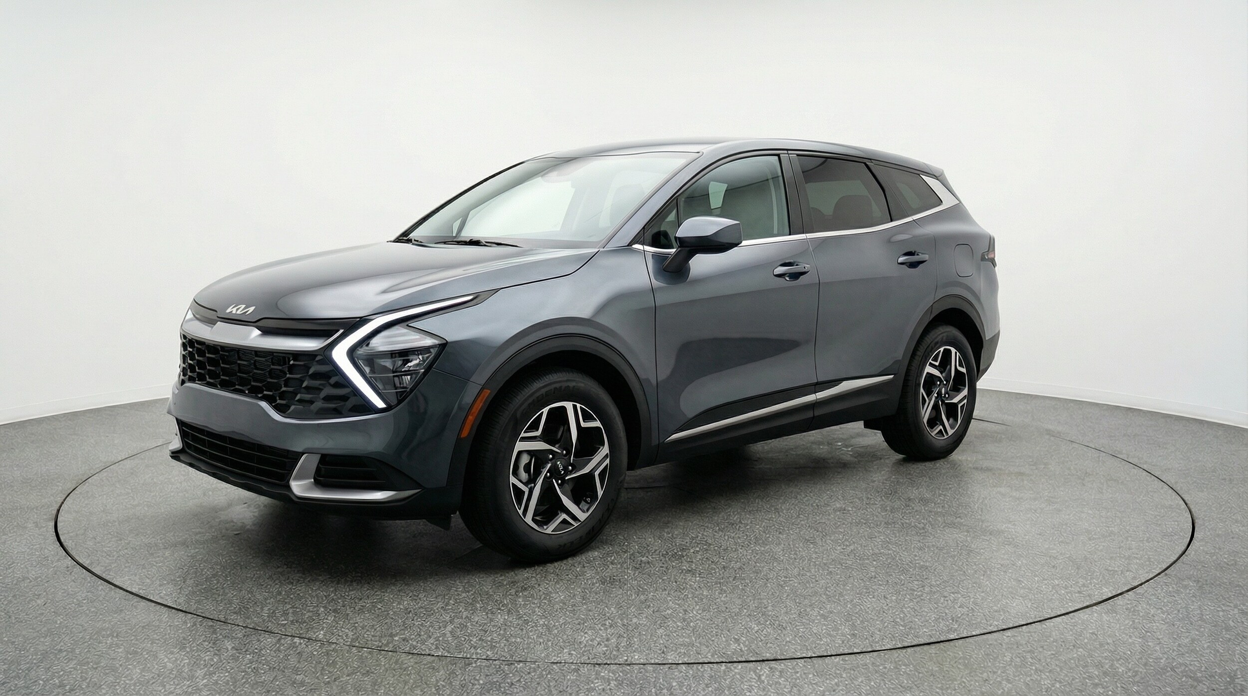 Thumbnail: 2025 Kia Sportage - 3