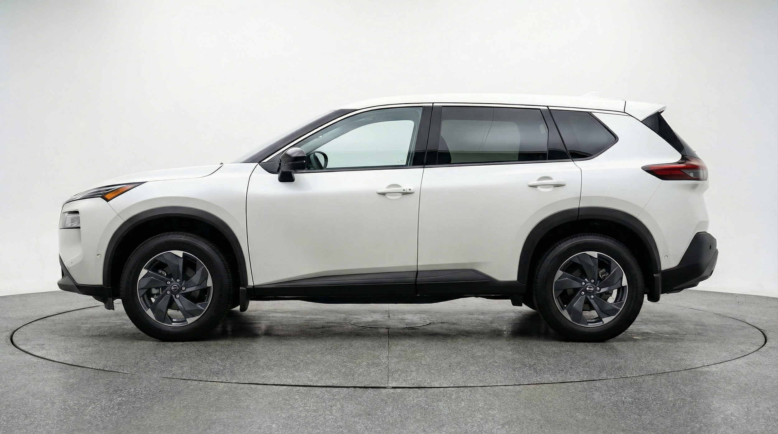 Thumbnail: 2025 Nissan Rogue - 4