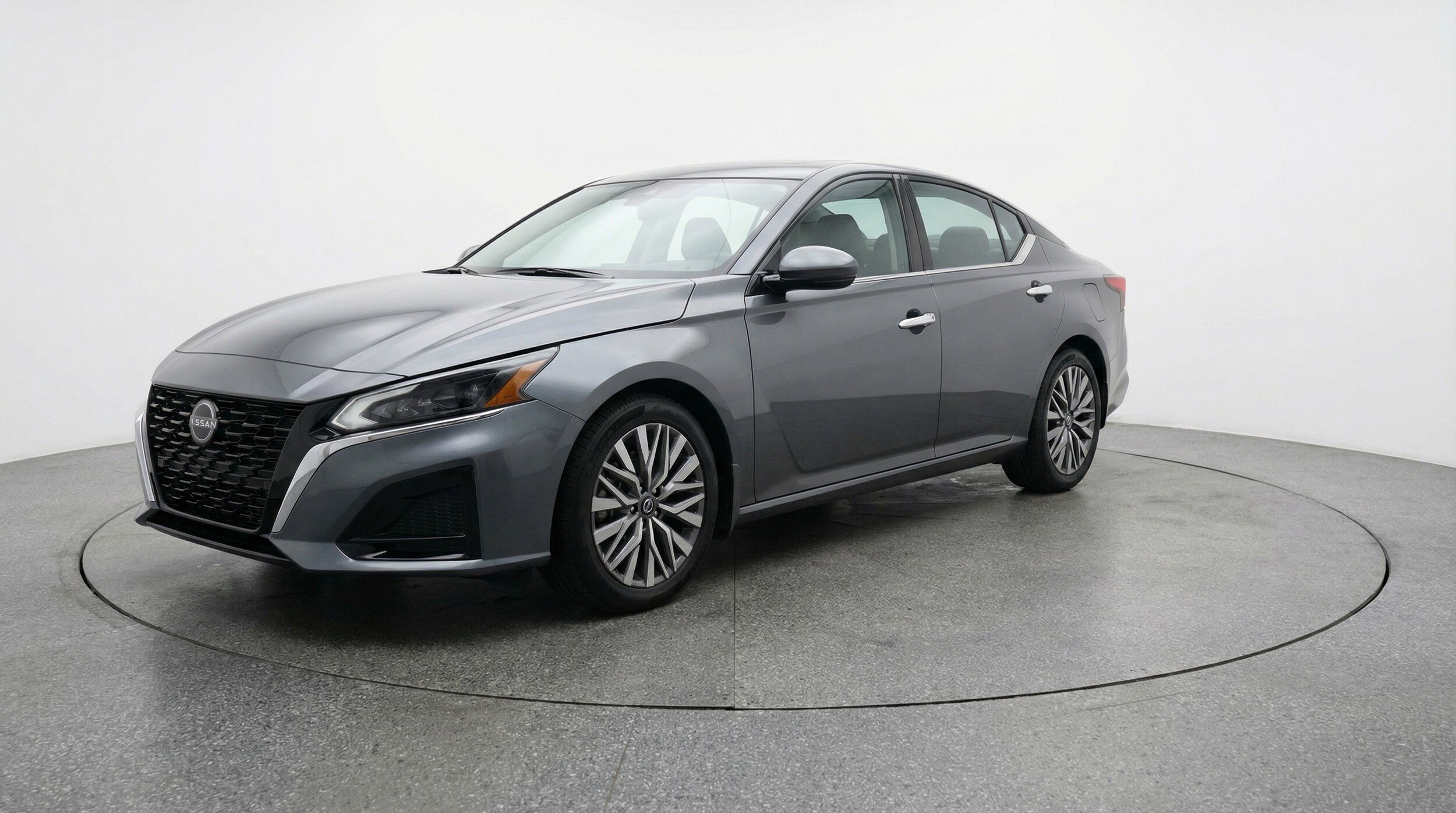 Thumbnail: 2025 Nissan Altima - 3