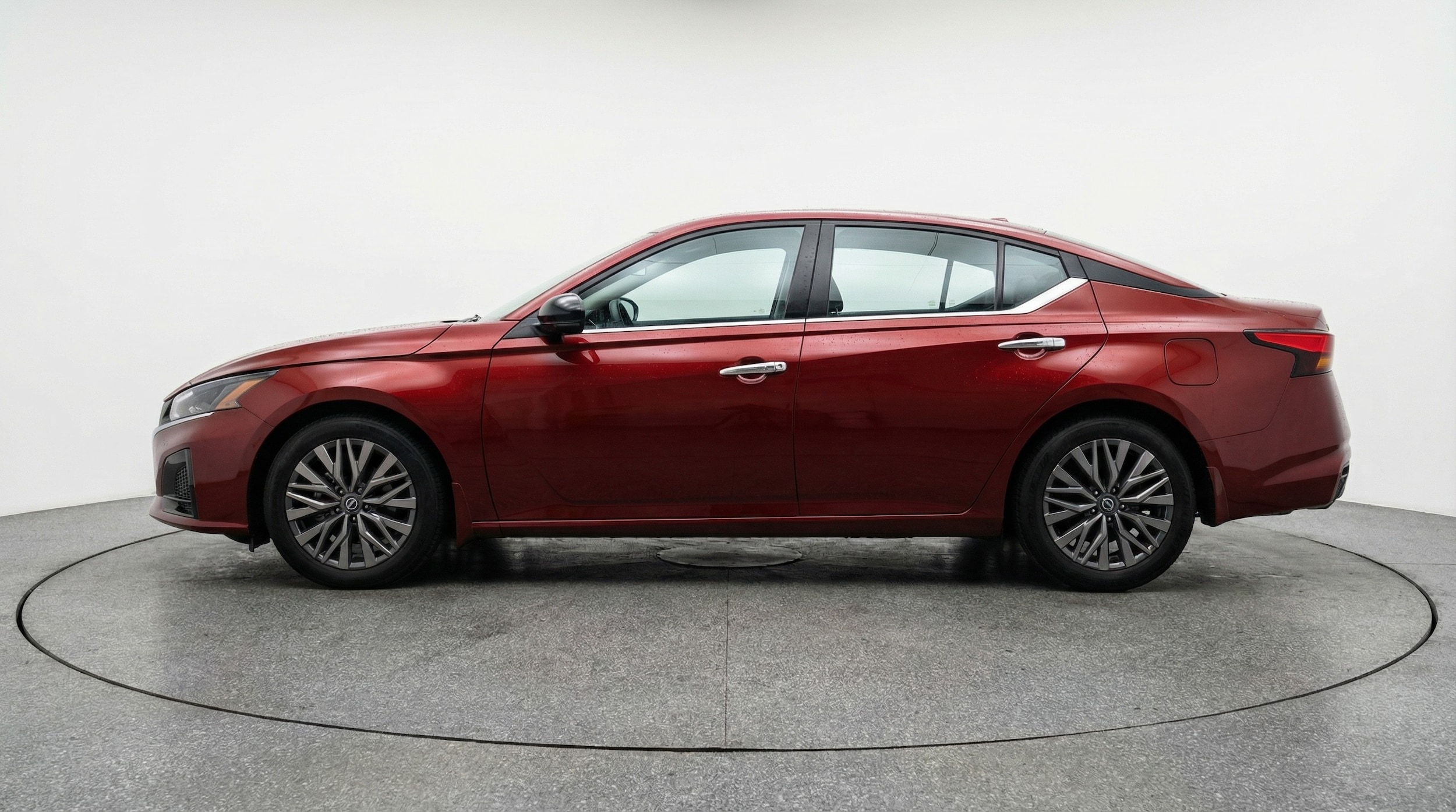 Thumbnail: 2025 Nissan Altima - 4