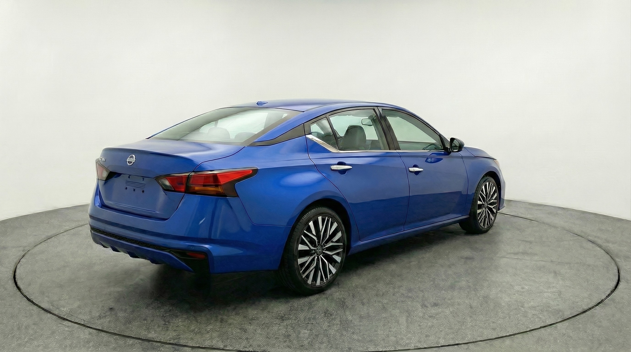 Thumbnail: 2025 Nissan Altima - 7