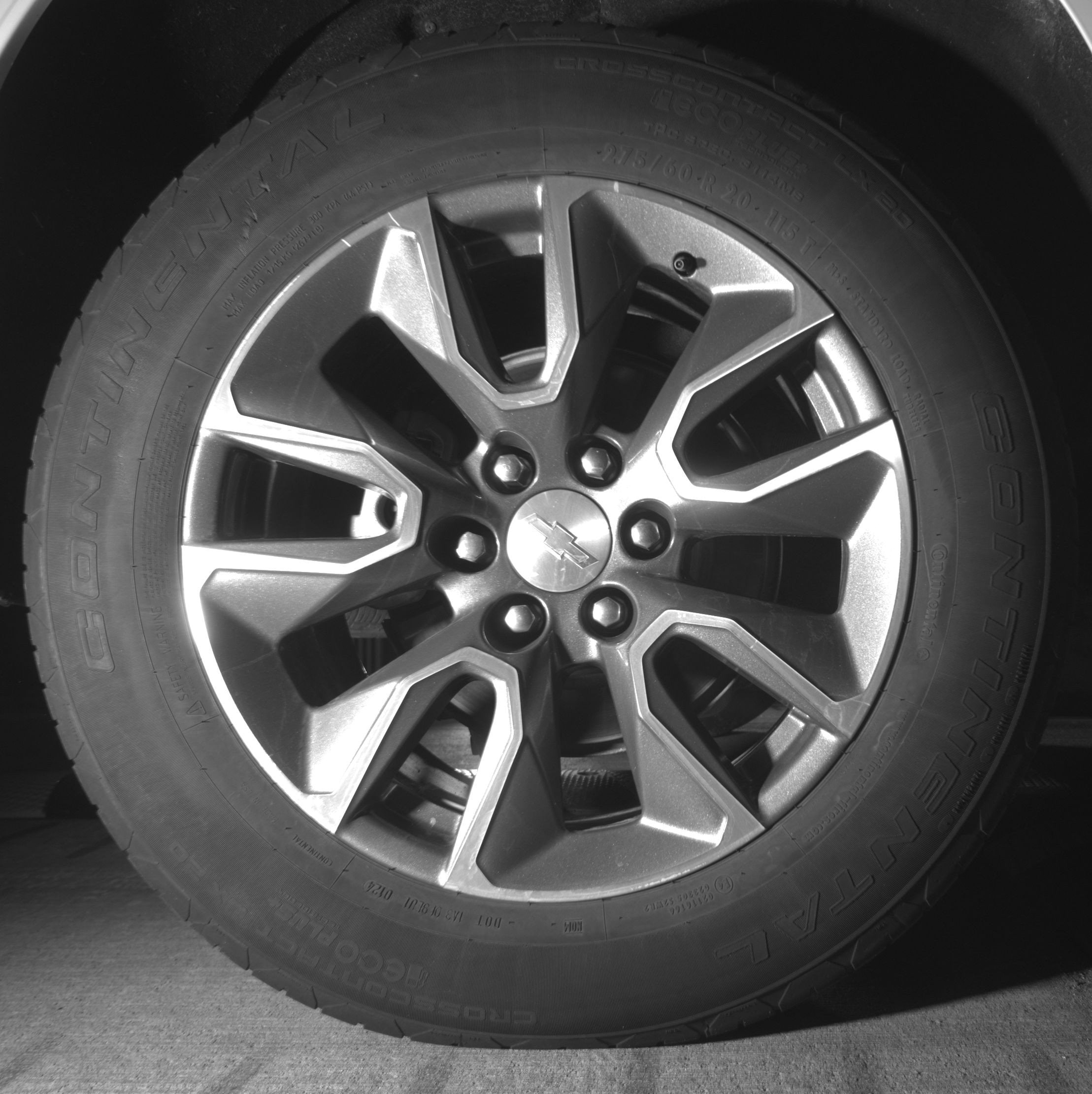 Thumbnail: 2024 Chevrolet Tahoe - 15