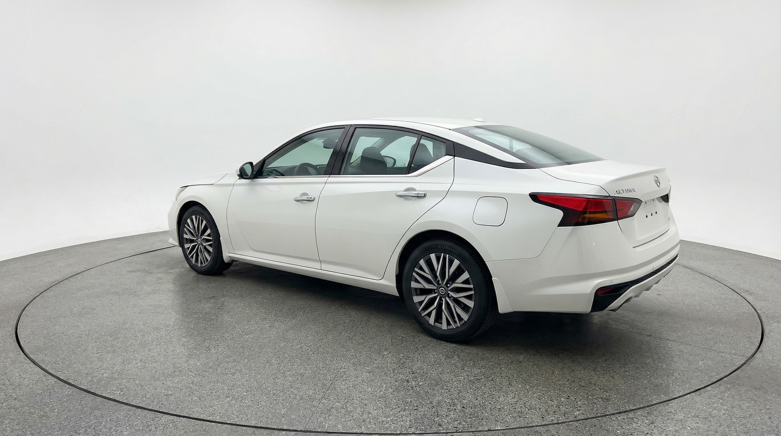 Thumbnail: 2025 Nissan Altima - 5