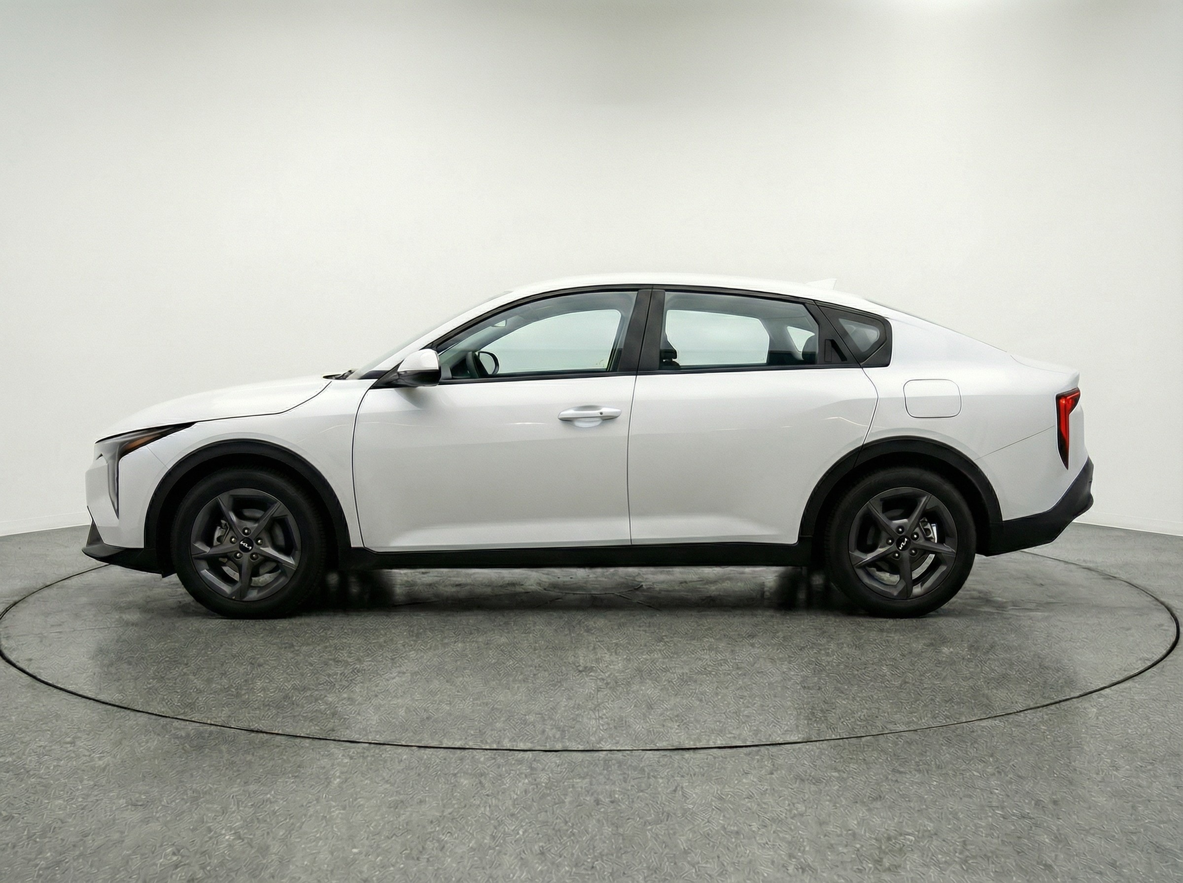 Thumbnail: 2025 Kia K4 - 4