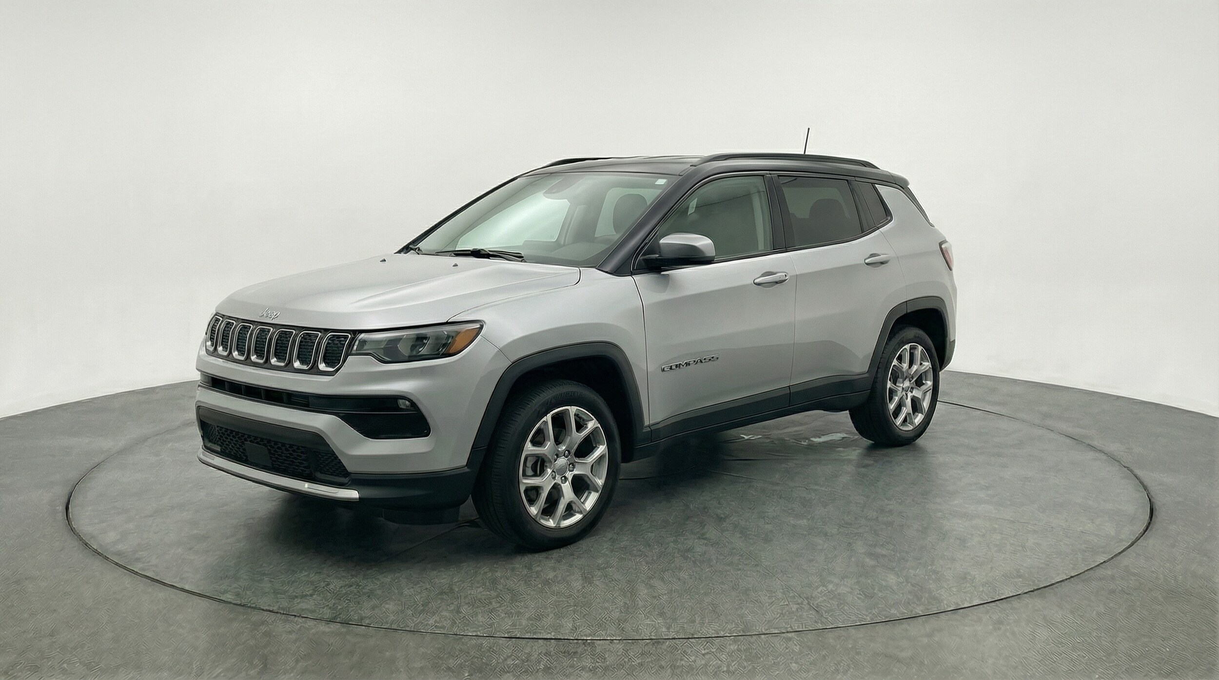 Thumbnail: 2025 Jeep Compass - 3