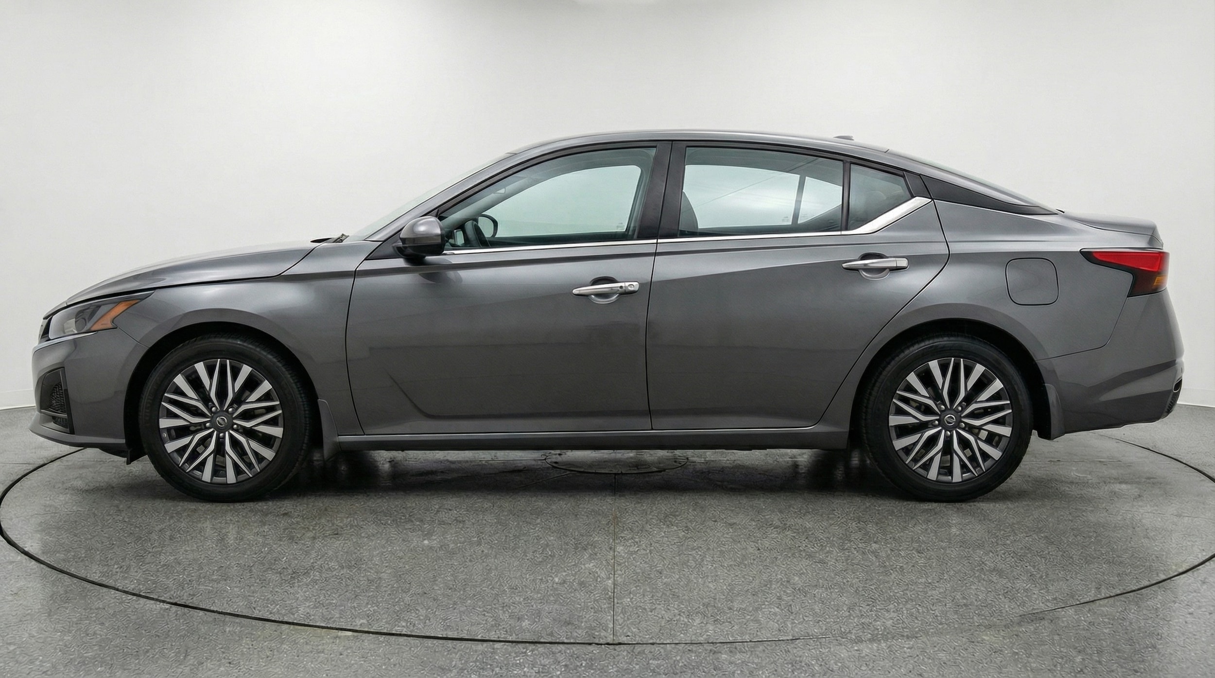 Thumbnail: 2025 Nissan Altima - 4