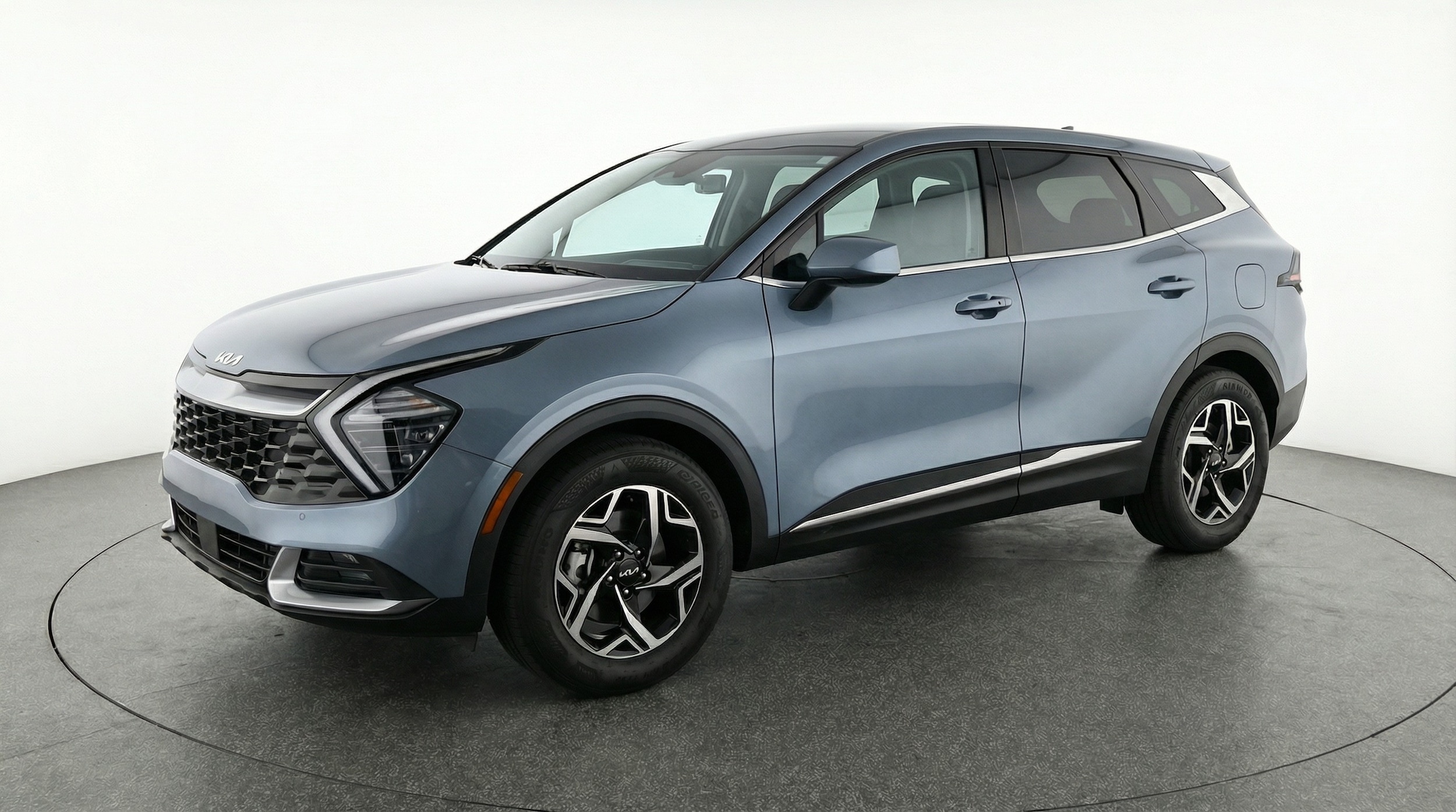 Thumbnail: 2025 Kia Sportage - 3