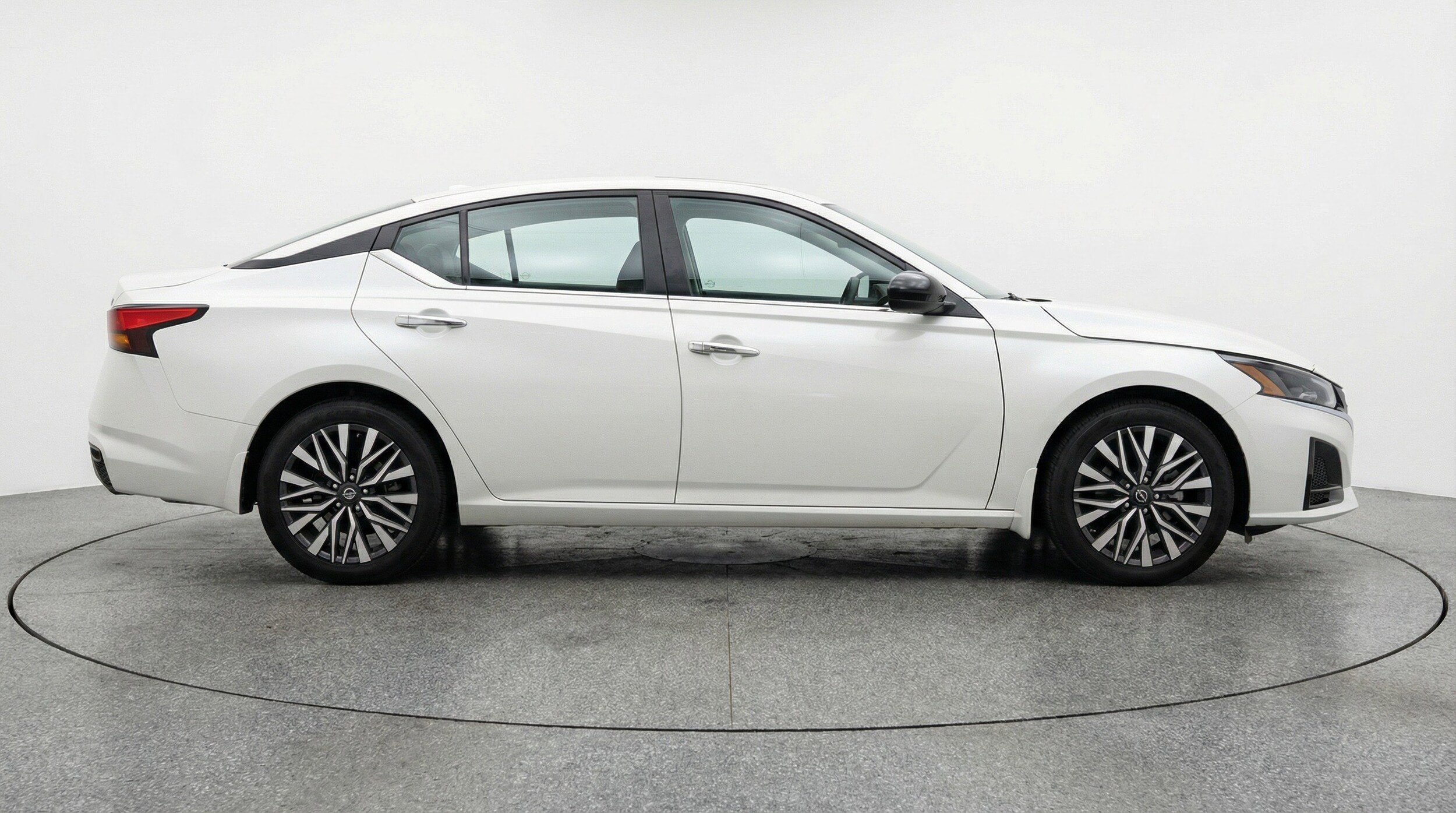 Thumbnail: 2025 Nissan Altima - 11