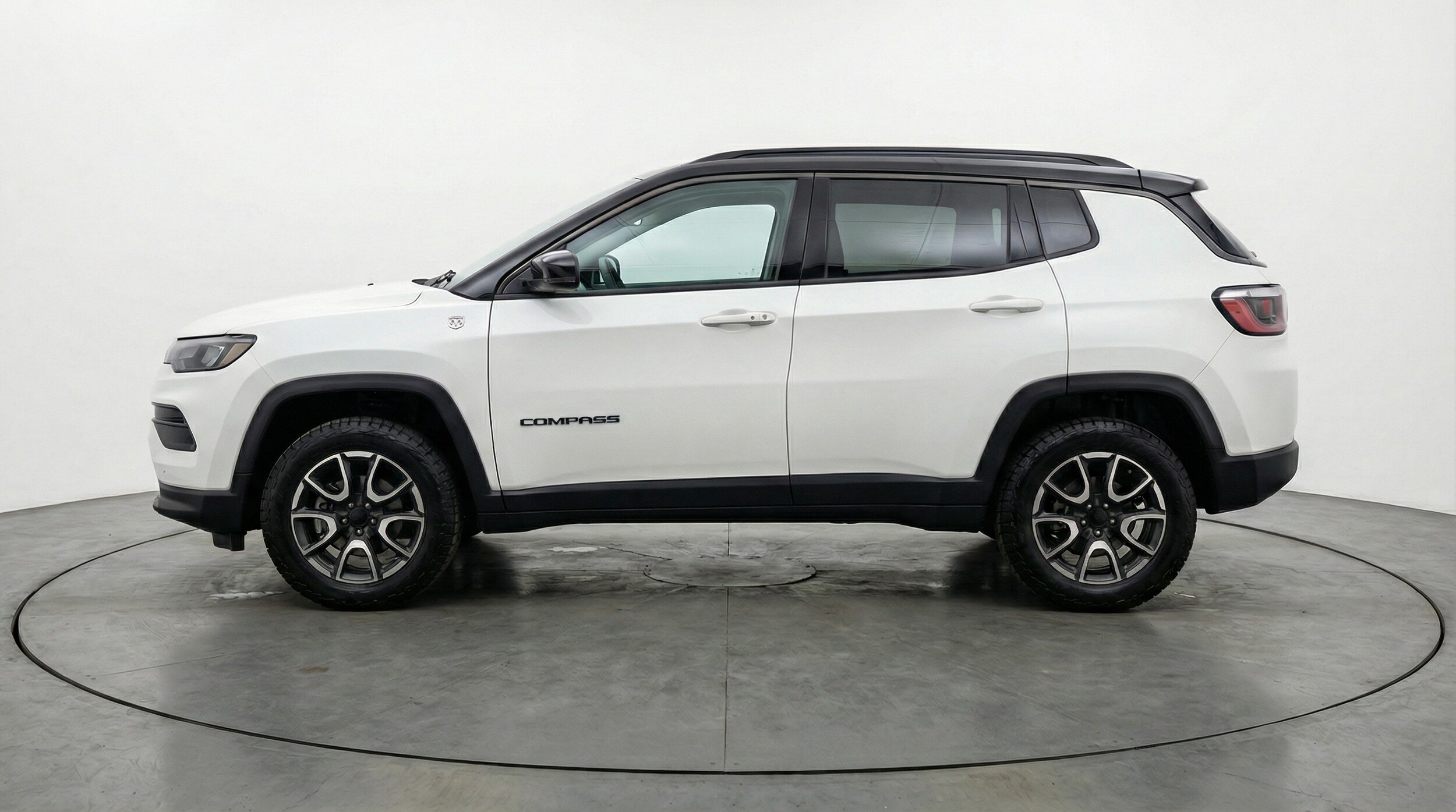 Thumbnail: 2025 Jeep Compass - 4