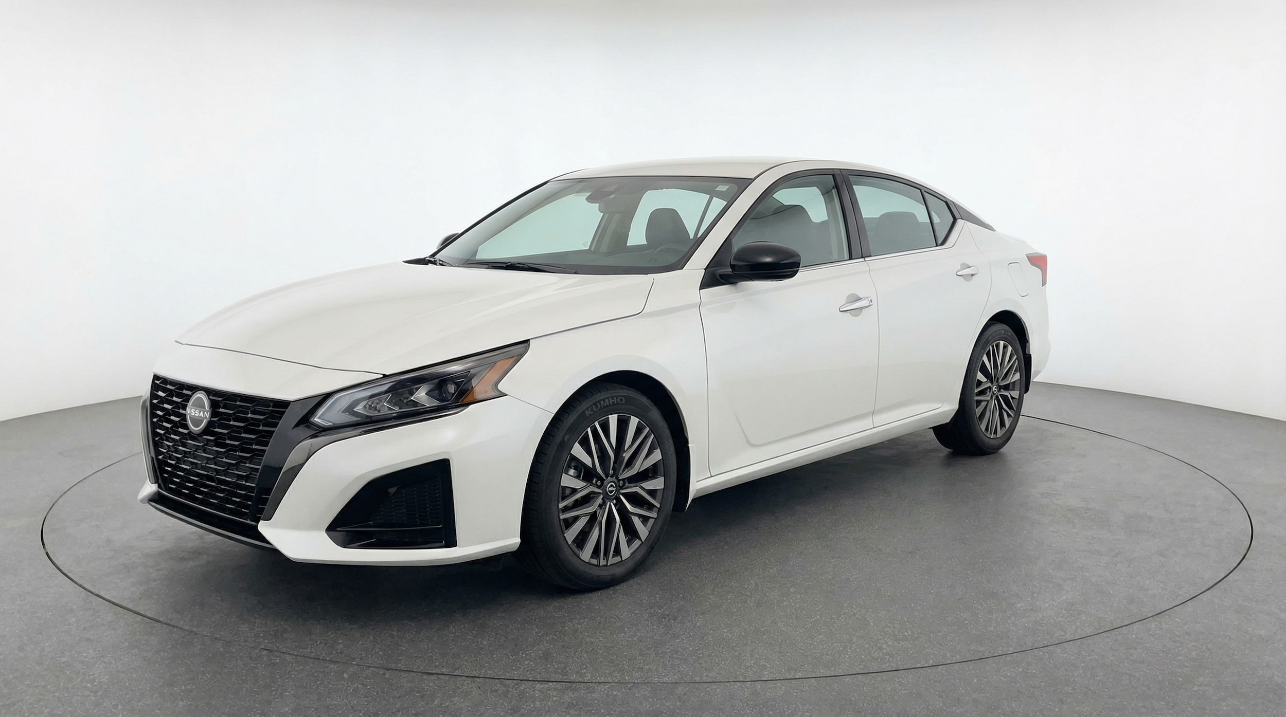 Thumbnail: 2025 Nissan Altima - 3