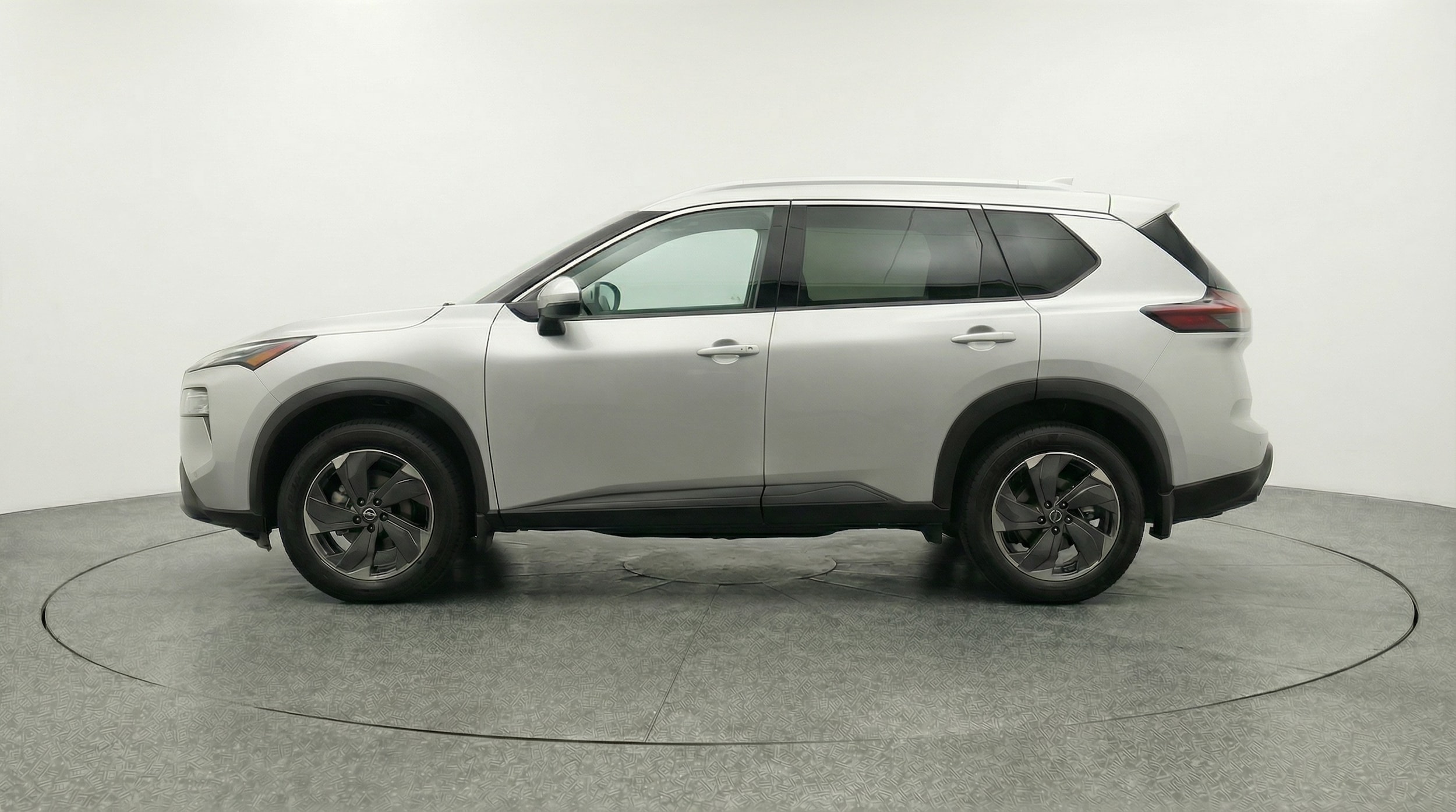 Thumbnail: 2025 Nissan Rogue - 4