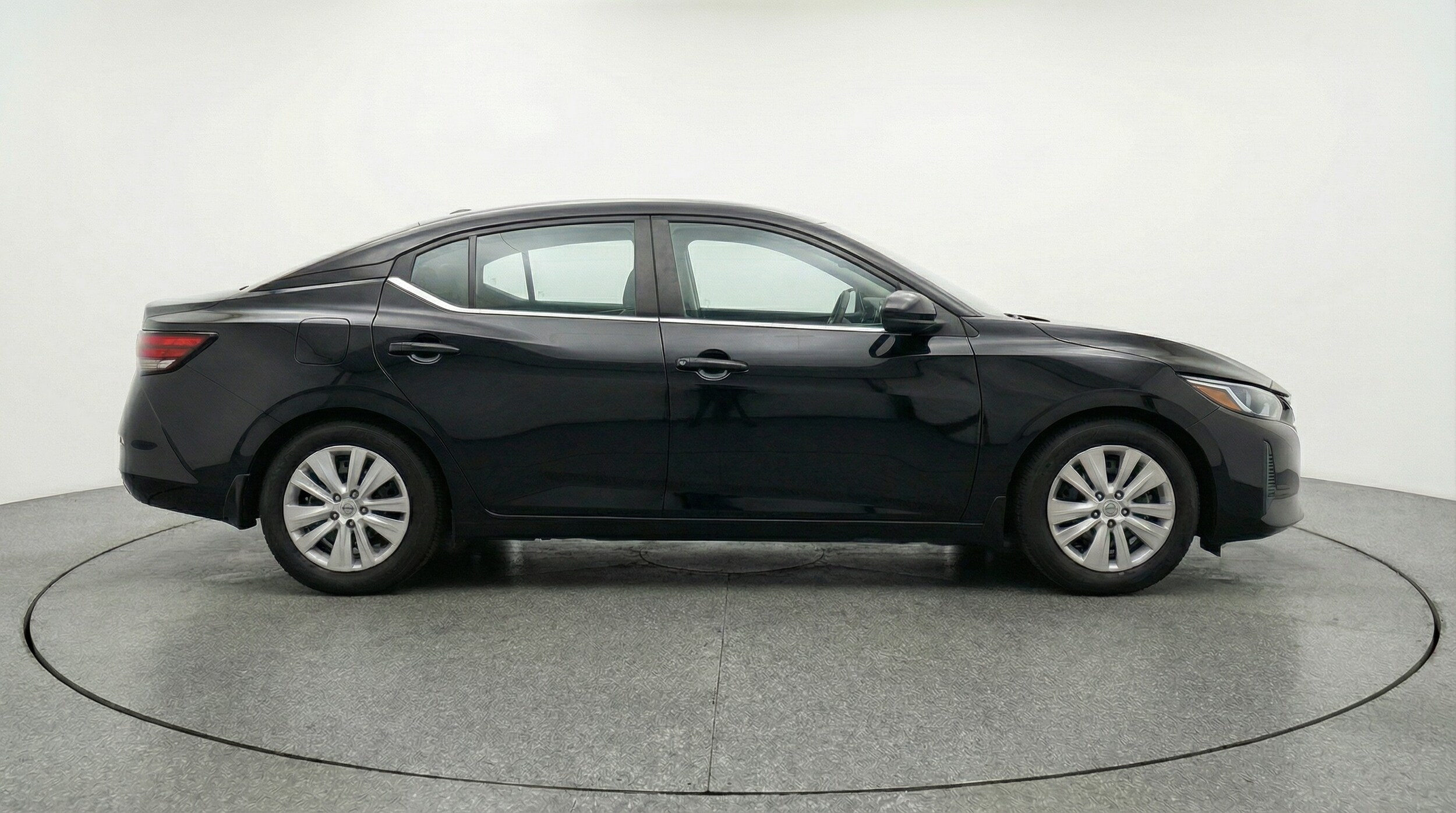 Thumbnail: 2025 Nissan Sentra - 8