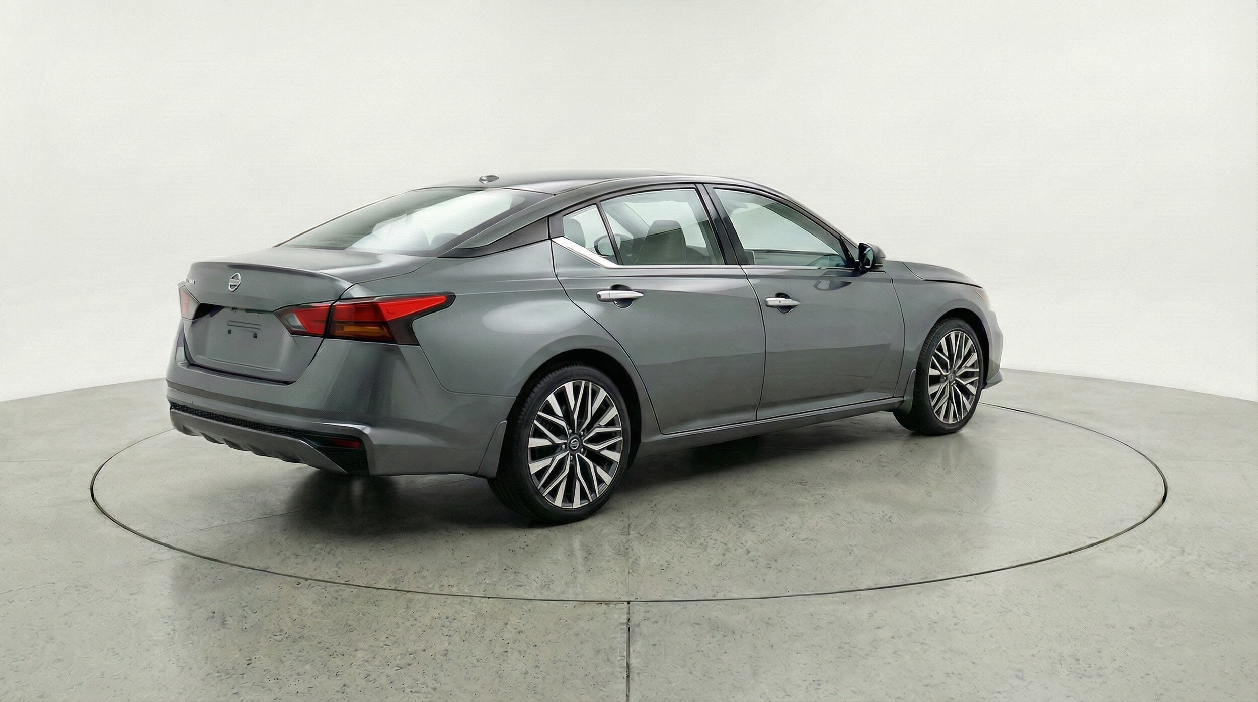 Thumbnail: 2025 Nissan Altima - 5