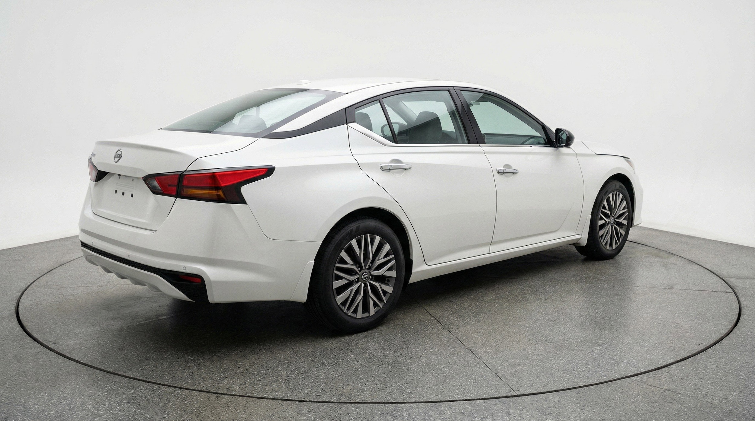 Thumbnail: 2025 Nissan Altima - 9