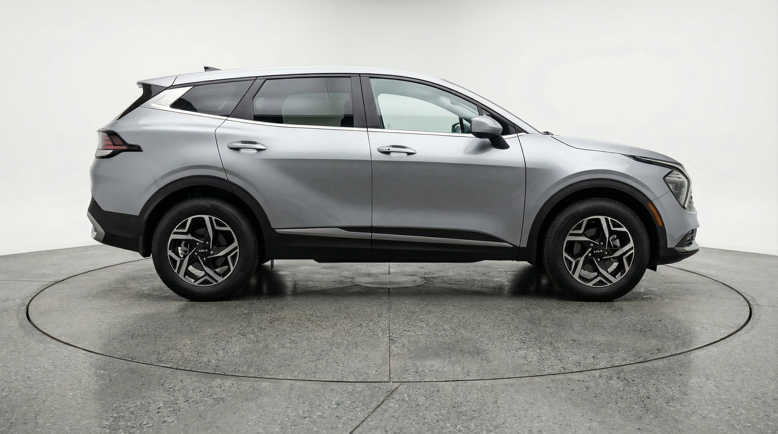 Thumbnail: 2025 Kia Sportage - 8