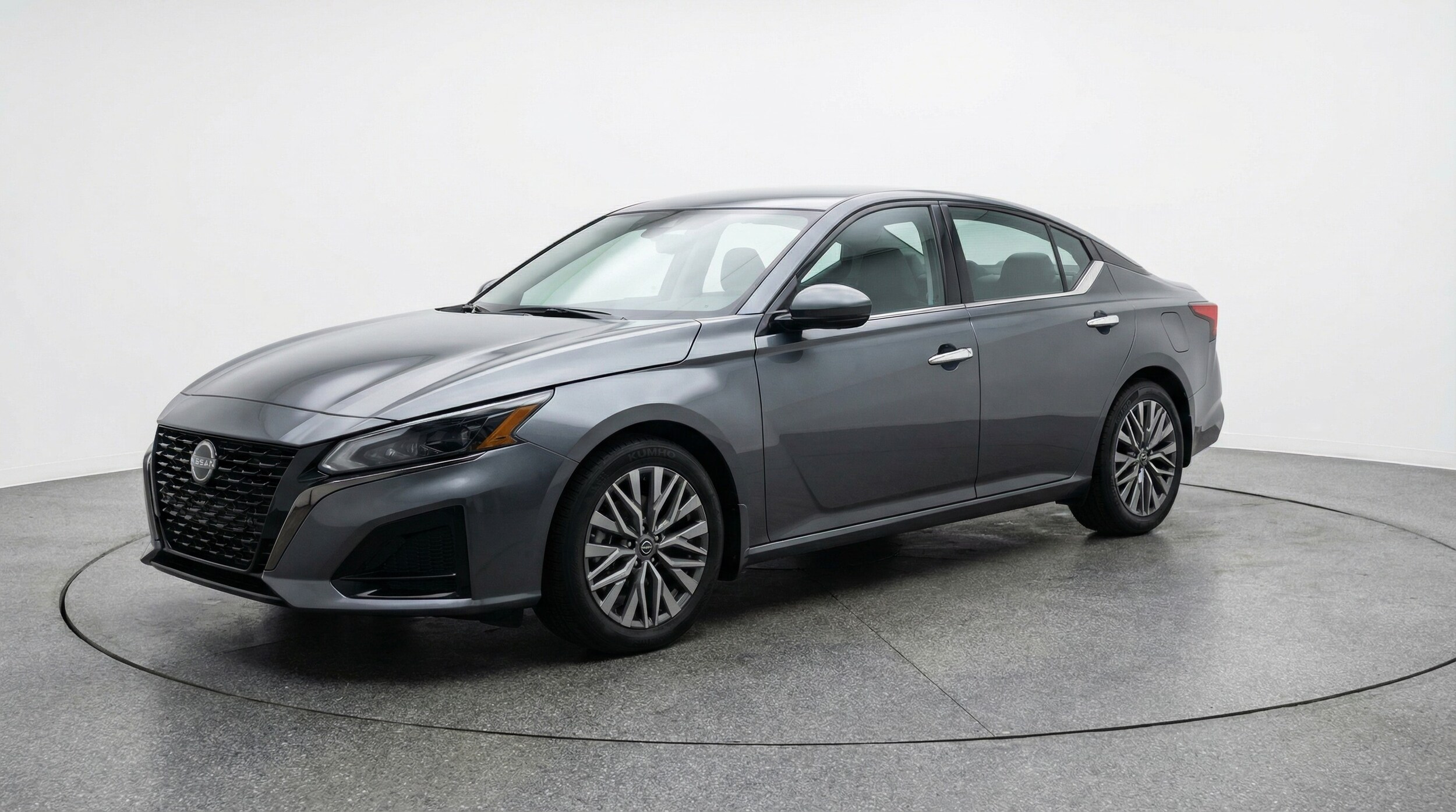 Thumbnail: 2025 Nissan Altima - 3