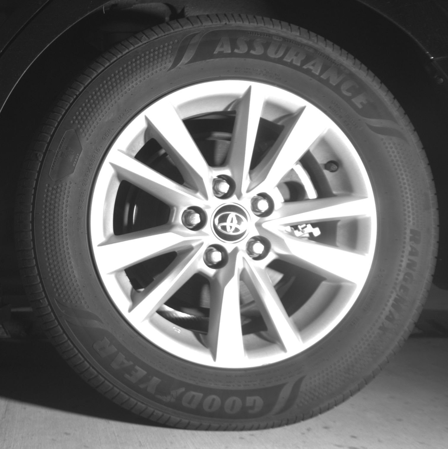 Thumbnail: 2025 Toyota Camry - 14