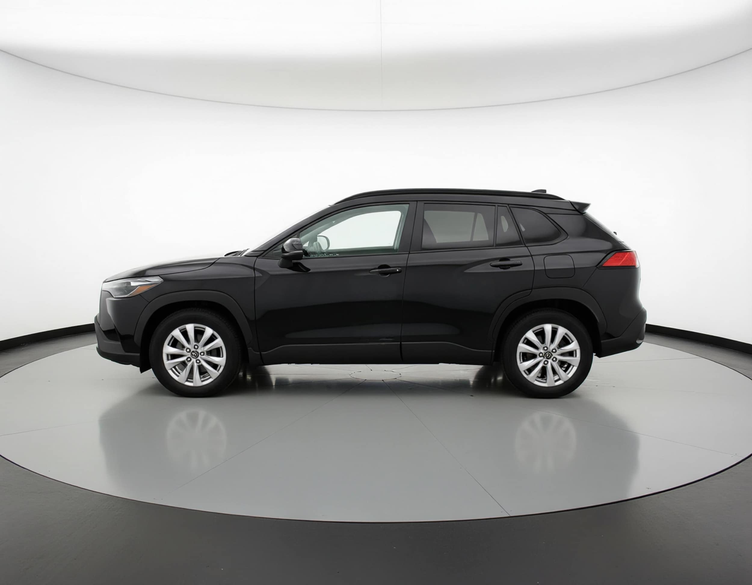 Thumbnail: 2025 Toyota Corolla Cross - 4