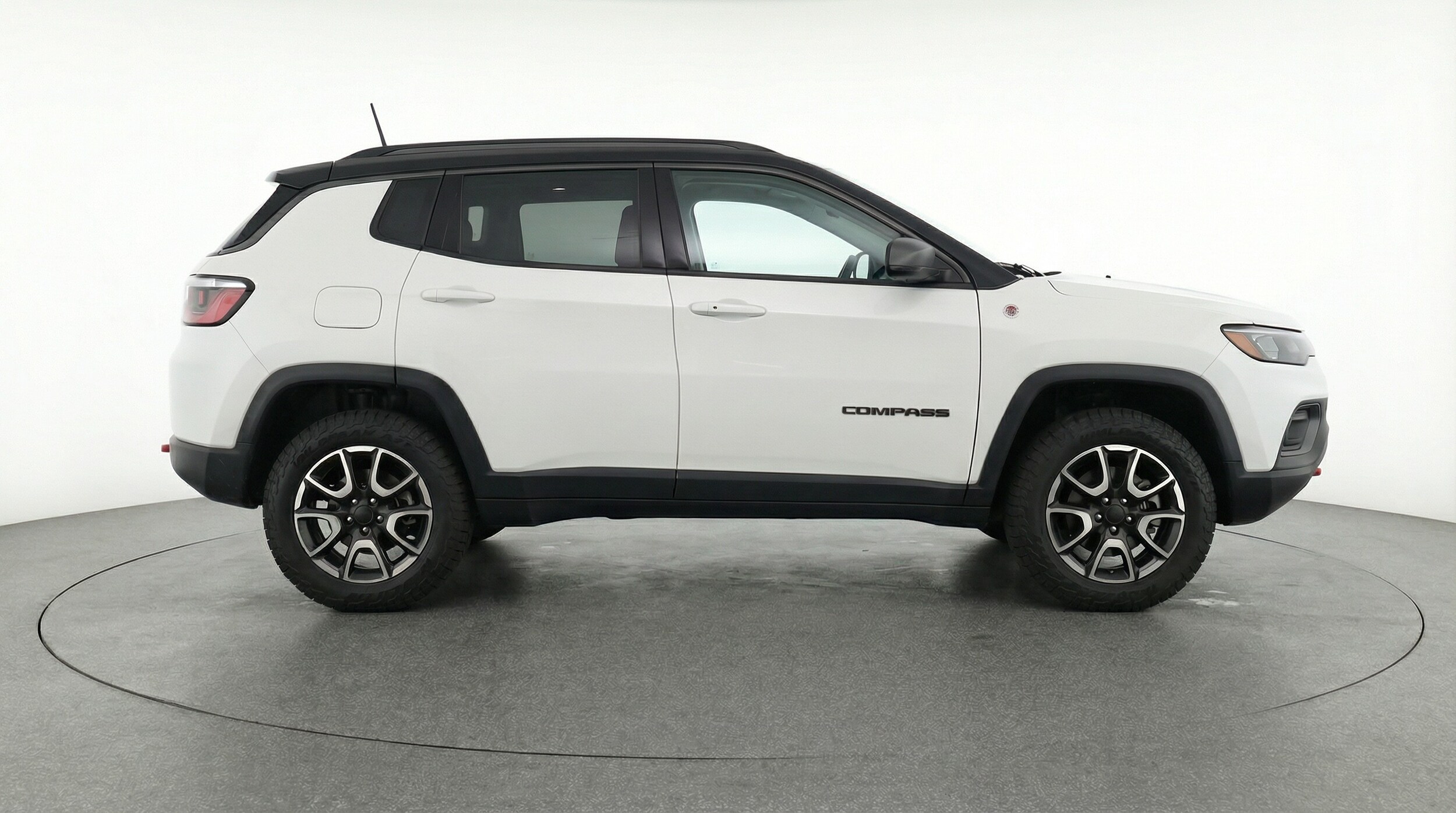 Thumbnail: 2025 Jeep Compass - 8