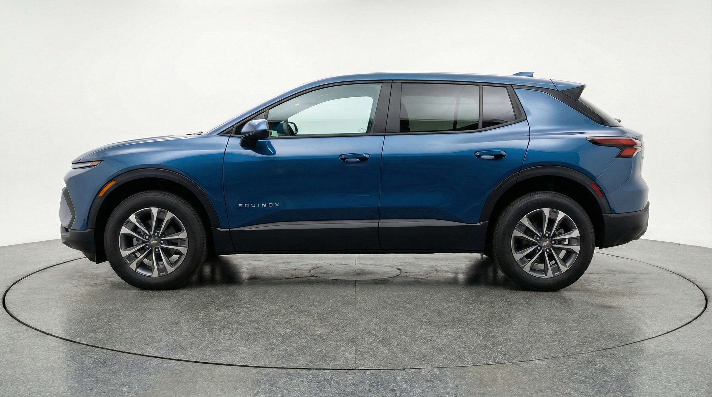 Thumbnail: 2025 Chevrolet Equinox - 4