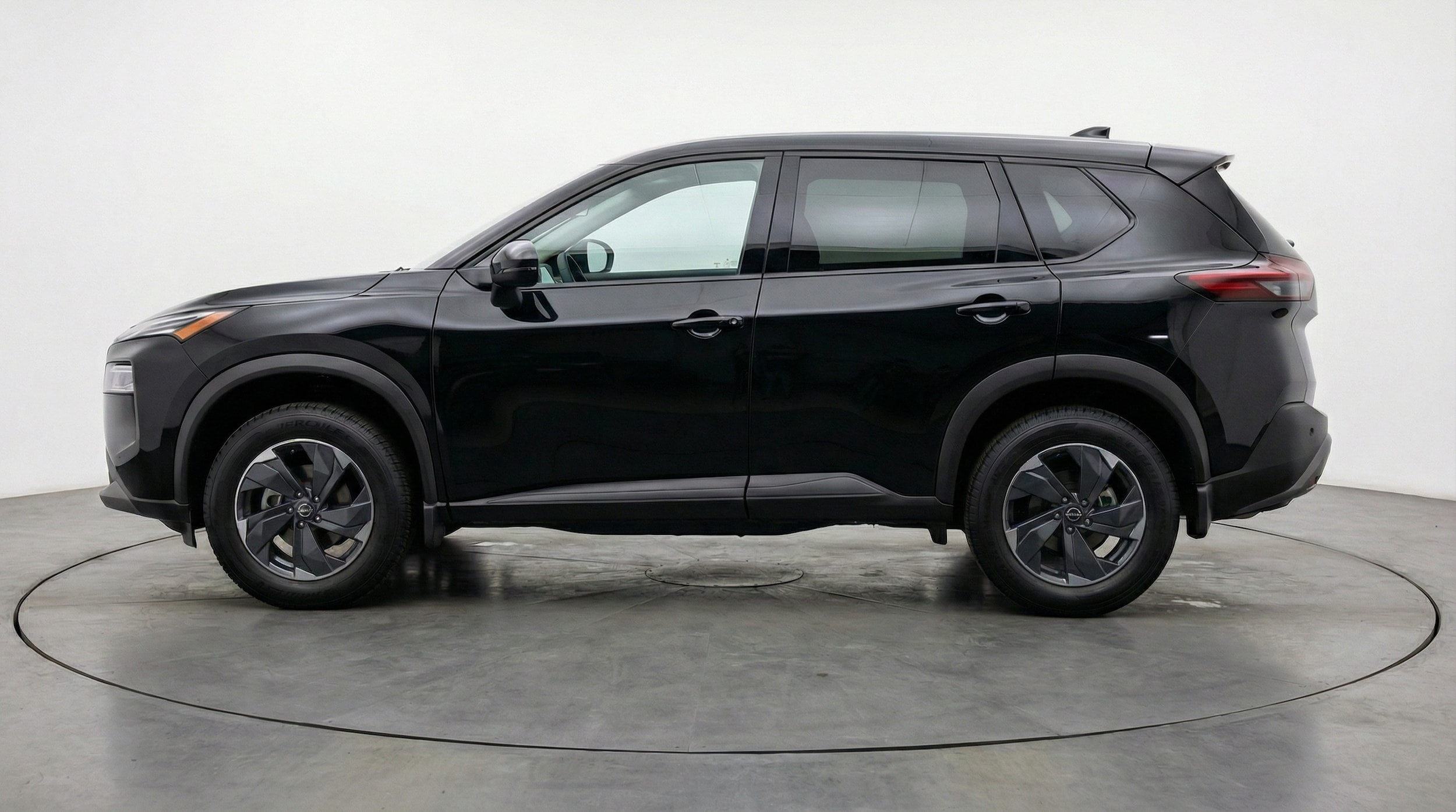 Thumbnail: 2025 Nissan Rogue - 4