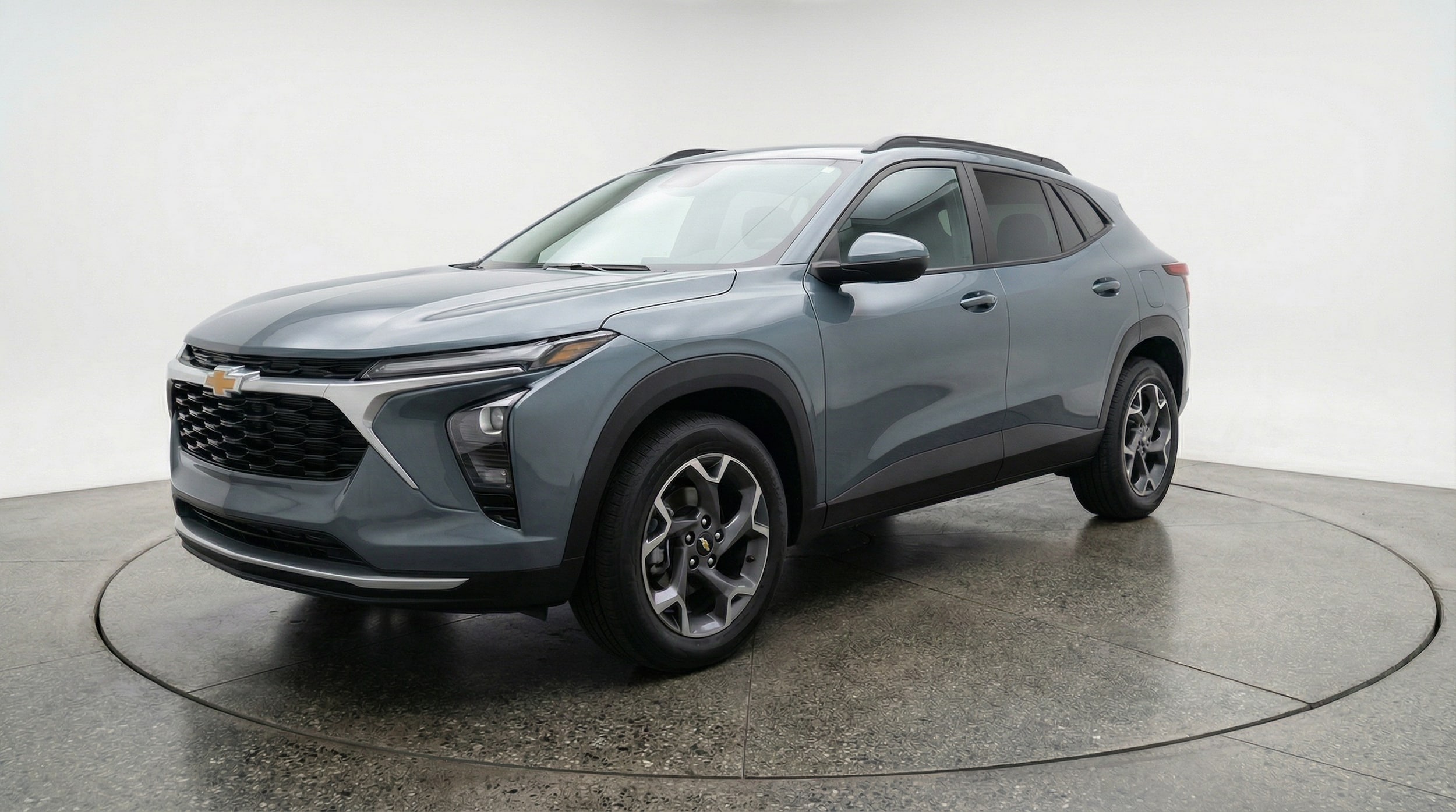 Thumbnail: 2025 Chevrolet Trax - 3