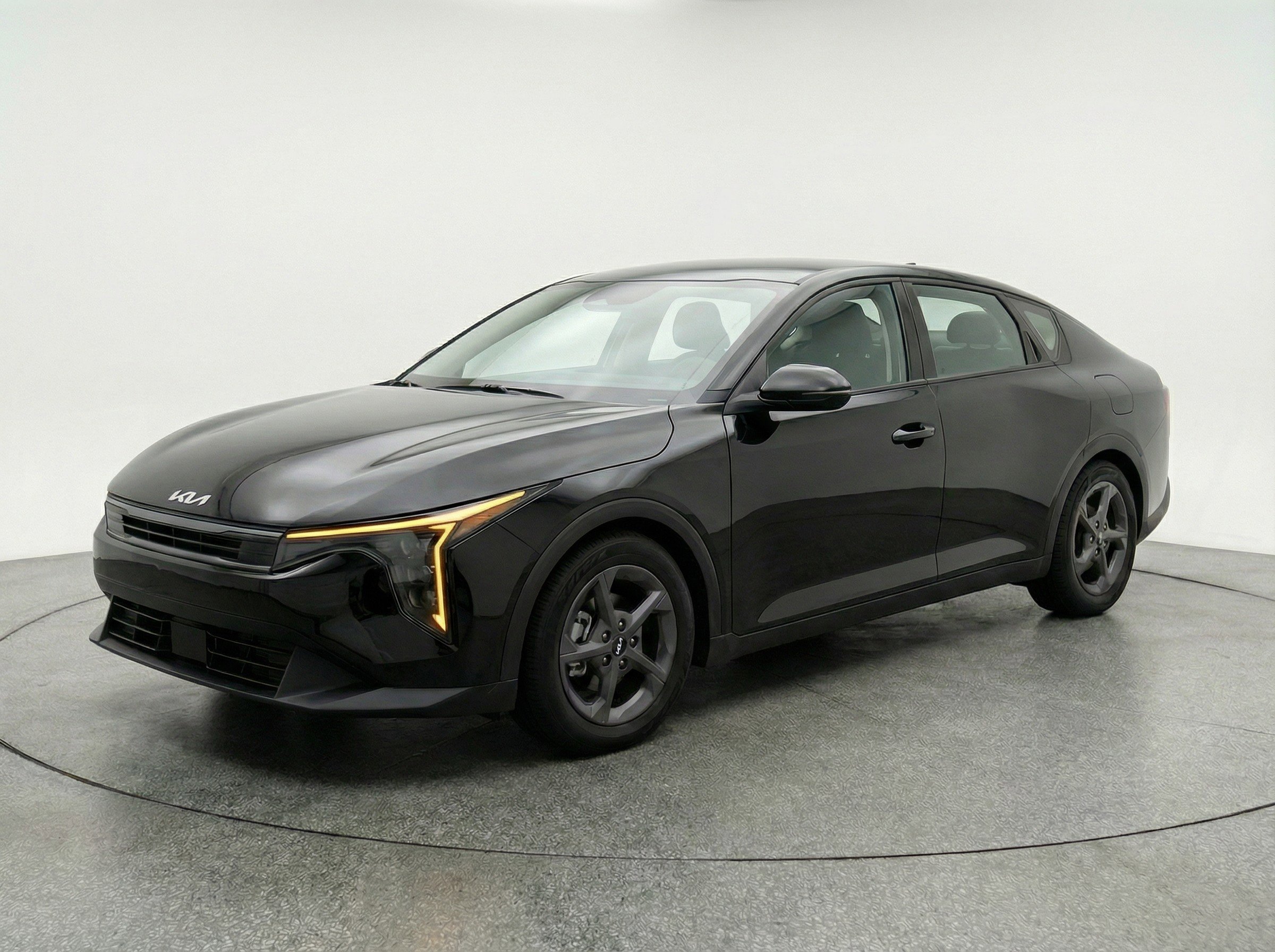Thumbnail: 2025 Kia K4 - 3