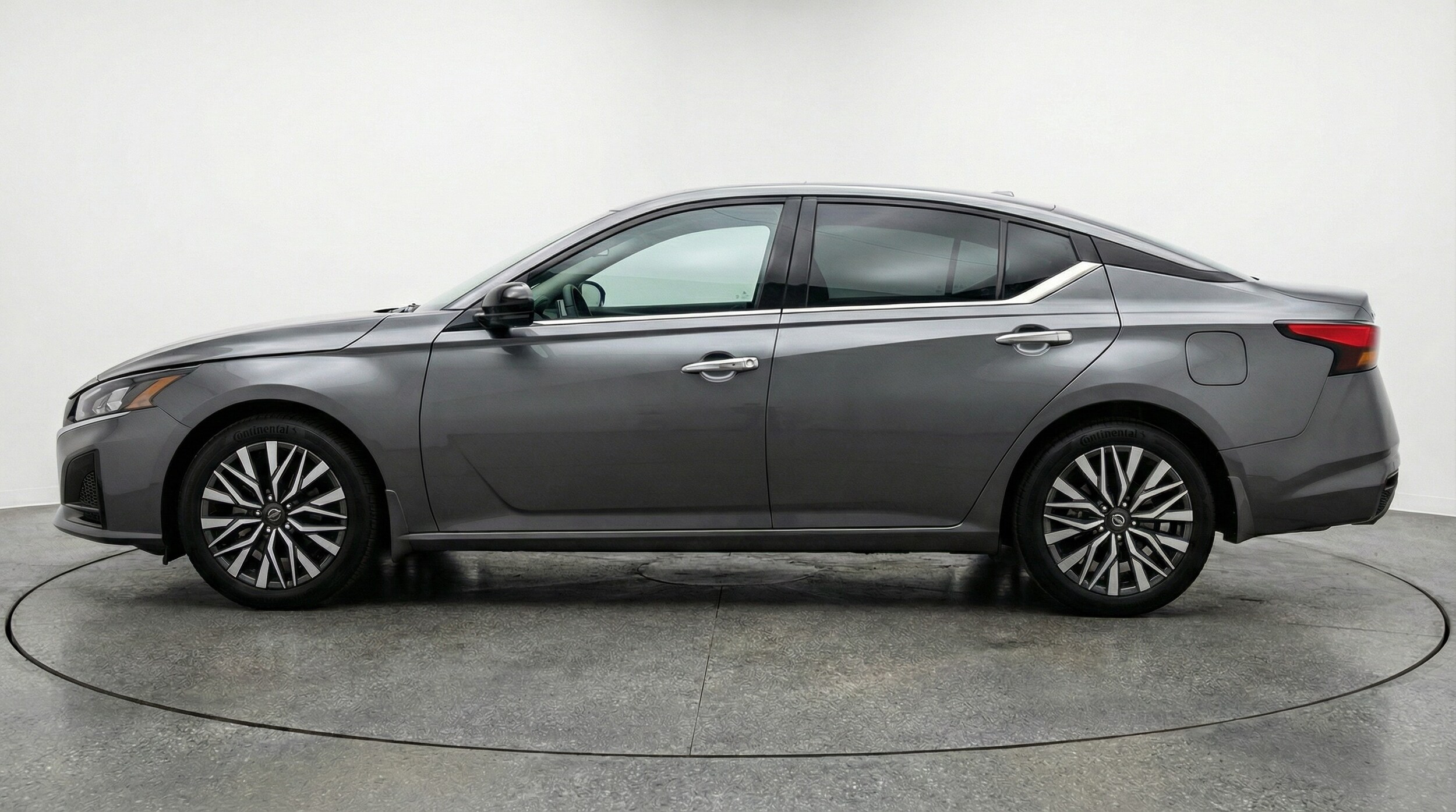 Thumbnail: 2025 Nissan Altima - 4