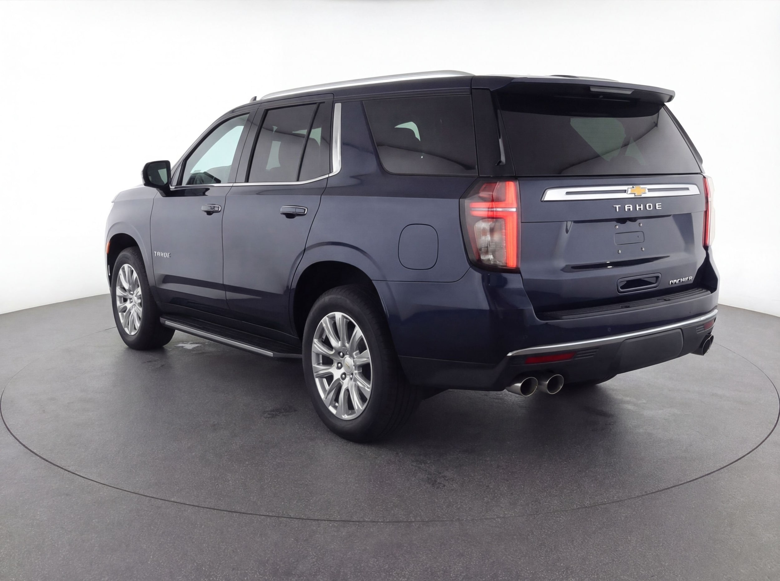 Thumbnail: 2023 Chevrolet Tahoe - 6