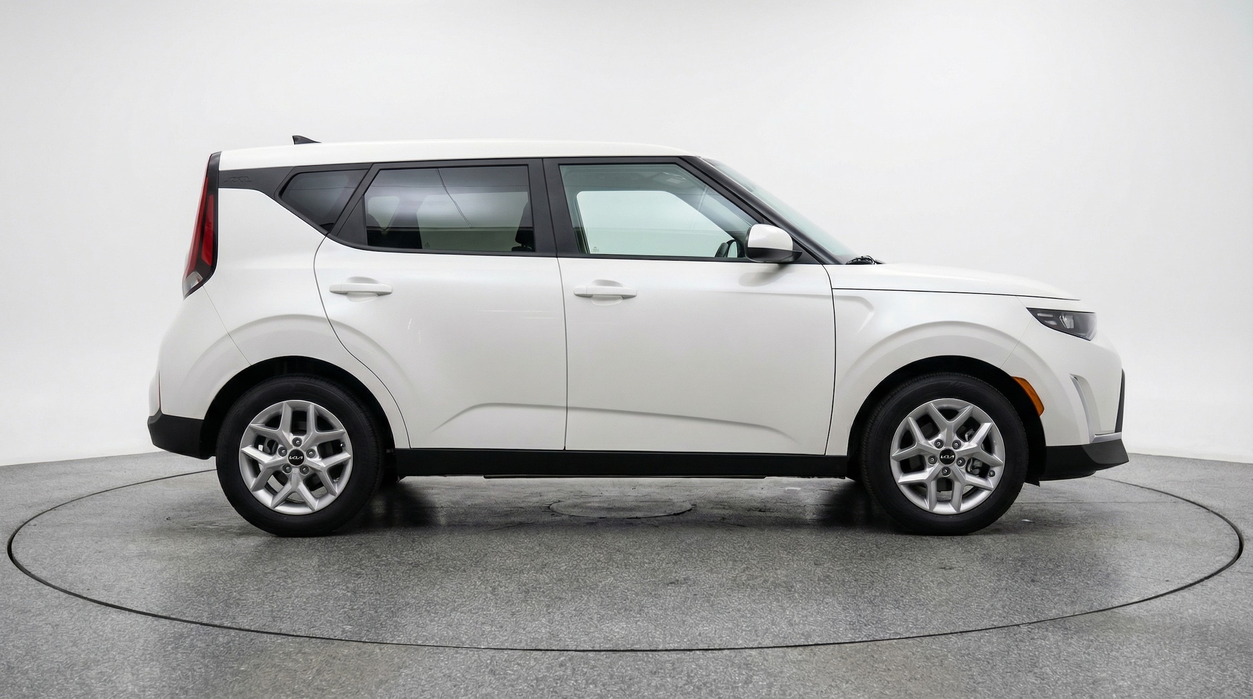 Thumbnail: 2025 Kia Soul - 8