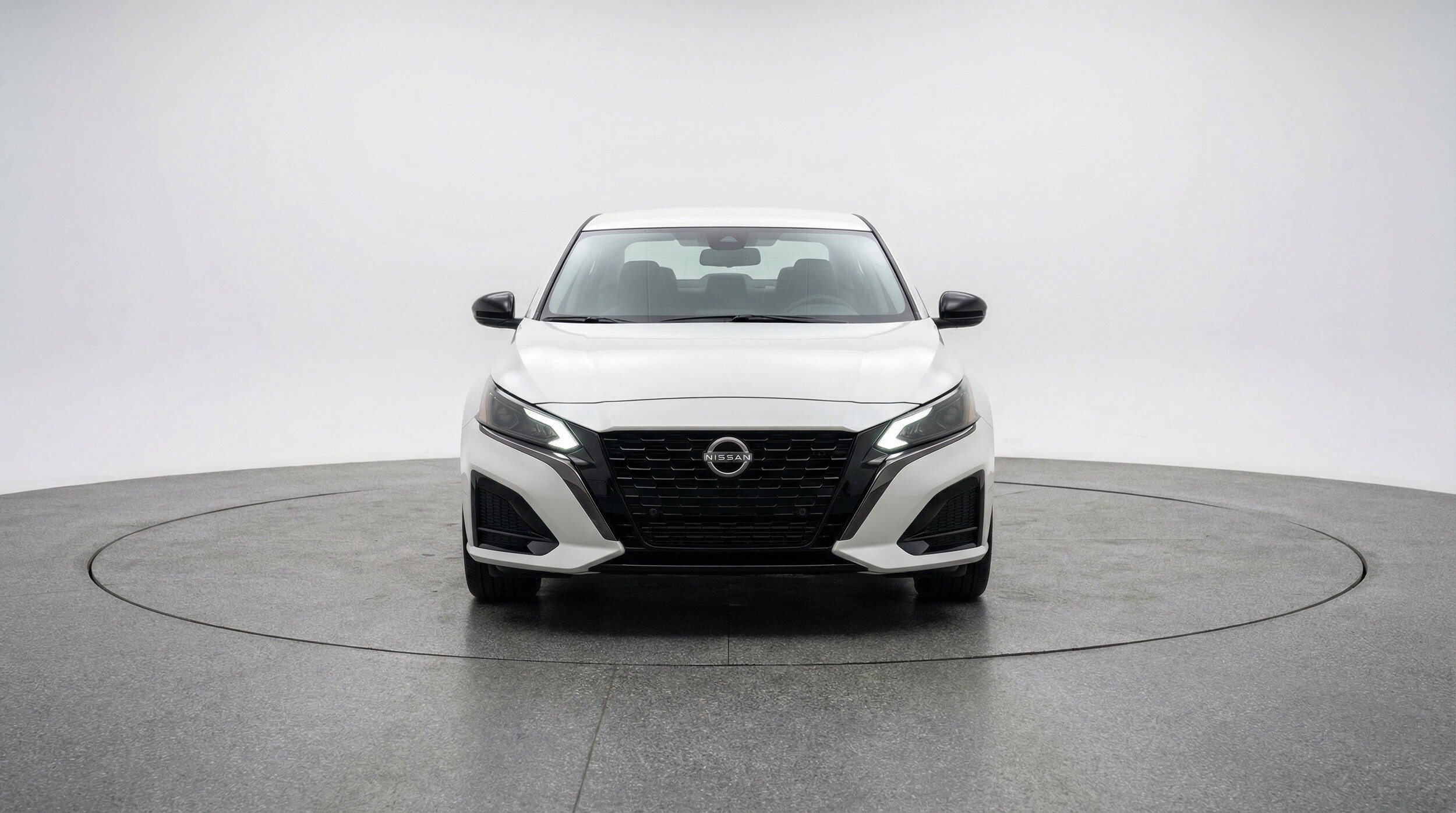 Thumbnail: 2025 Nissan Altima - 2