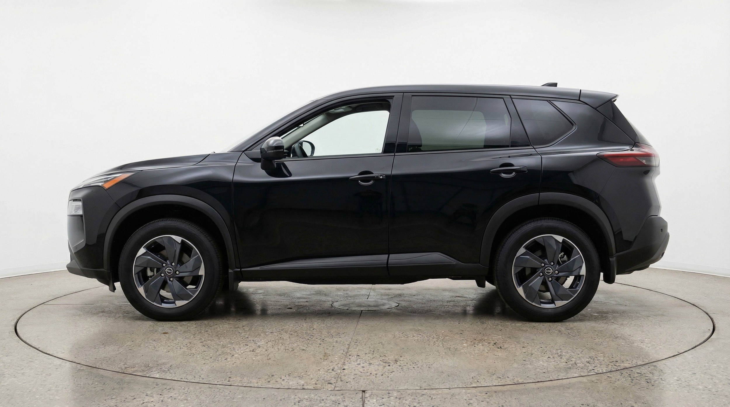 Thumbnail: 2025 Nissan Rogue - 5