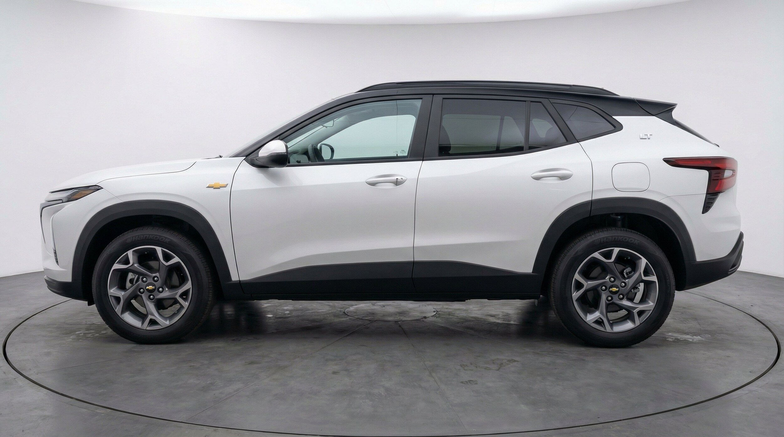 Thumbnail: 2025 Chevrolet Trax - 5