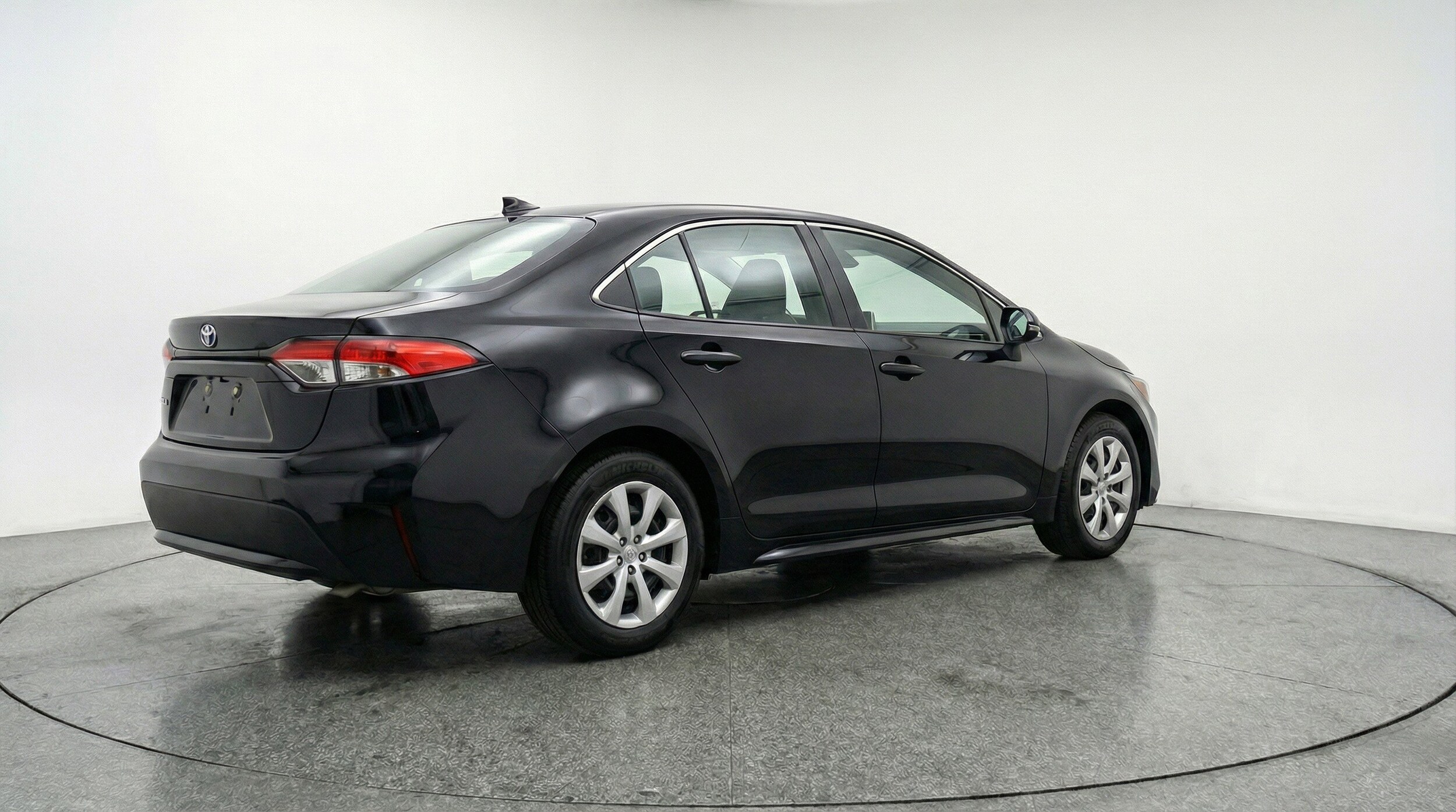 Thumbnail: 2025 Toyota Corolla - 9