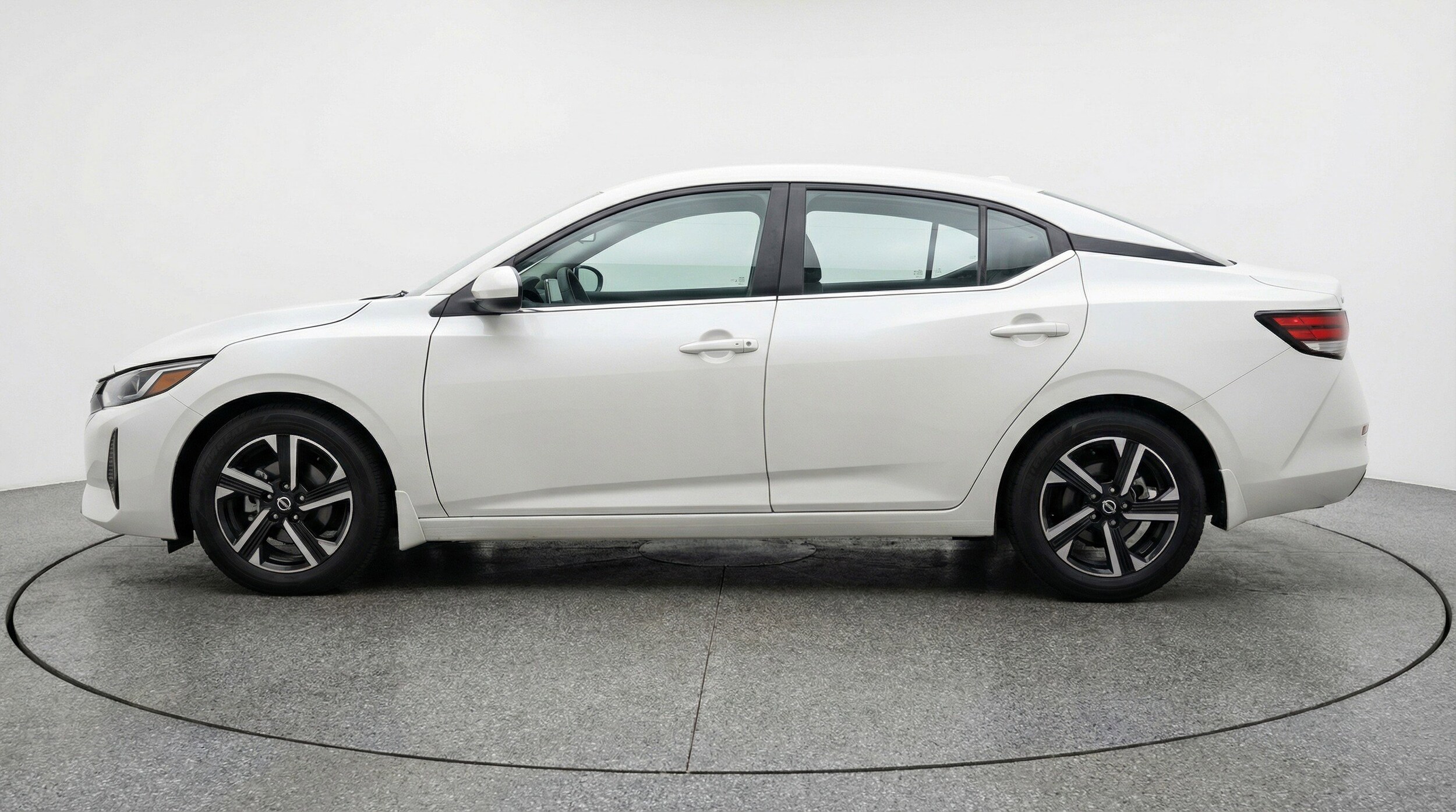 Thumbnail: 2025 Nissan Sentra - 5