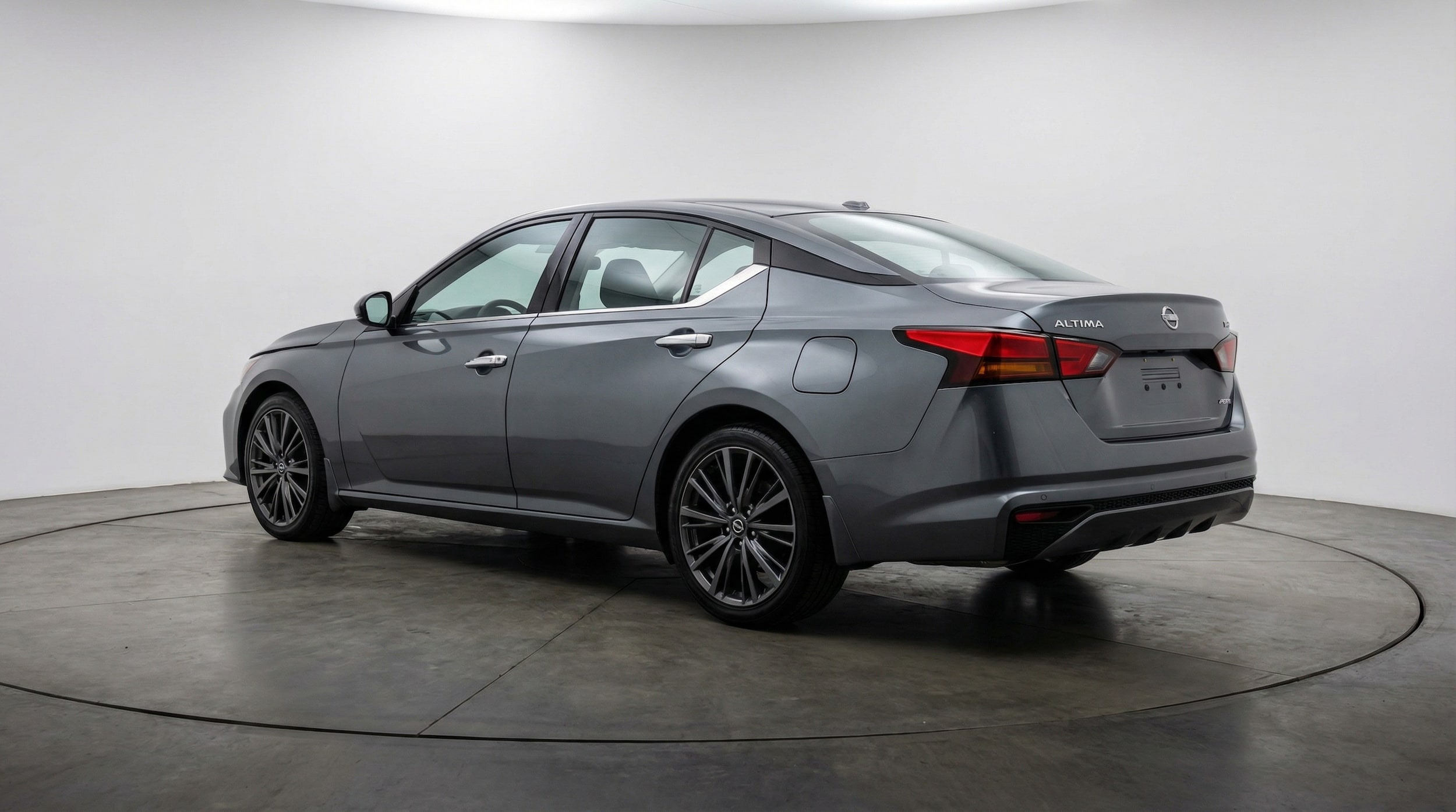 Thumbnail: 2025 Nissan Altima - 5