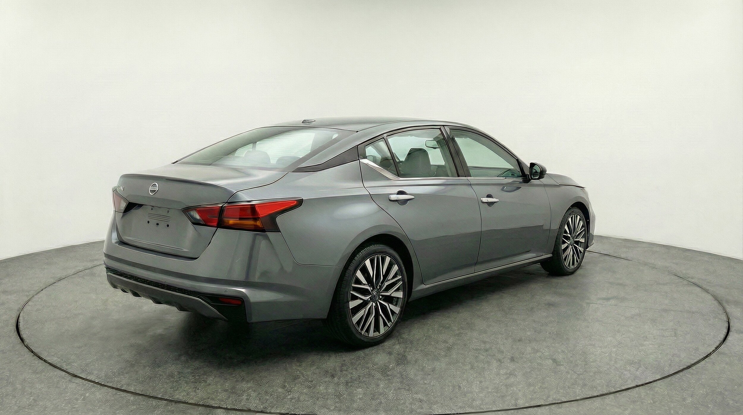 Thumbnail: 2025 Nissan Altima - 9